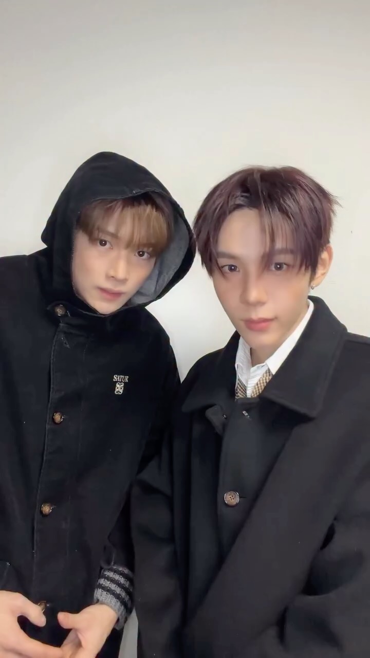 Shout loud for your nameᵎᵎᵎᵎ

#RIIZE #라이즈
#RISEandREALIZE 
#Fame #RIIZE_Fame