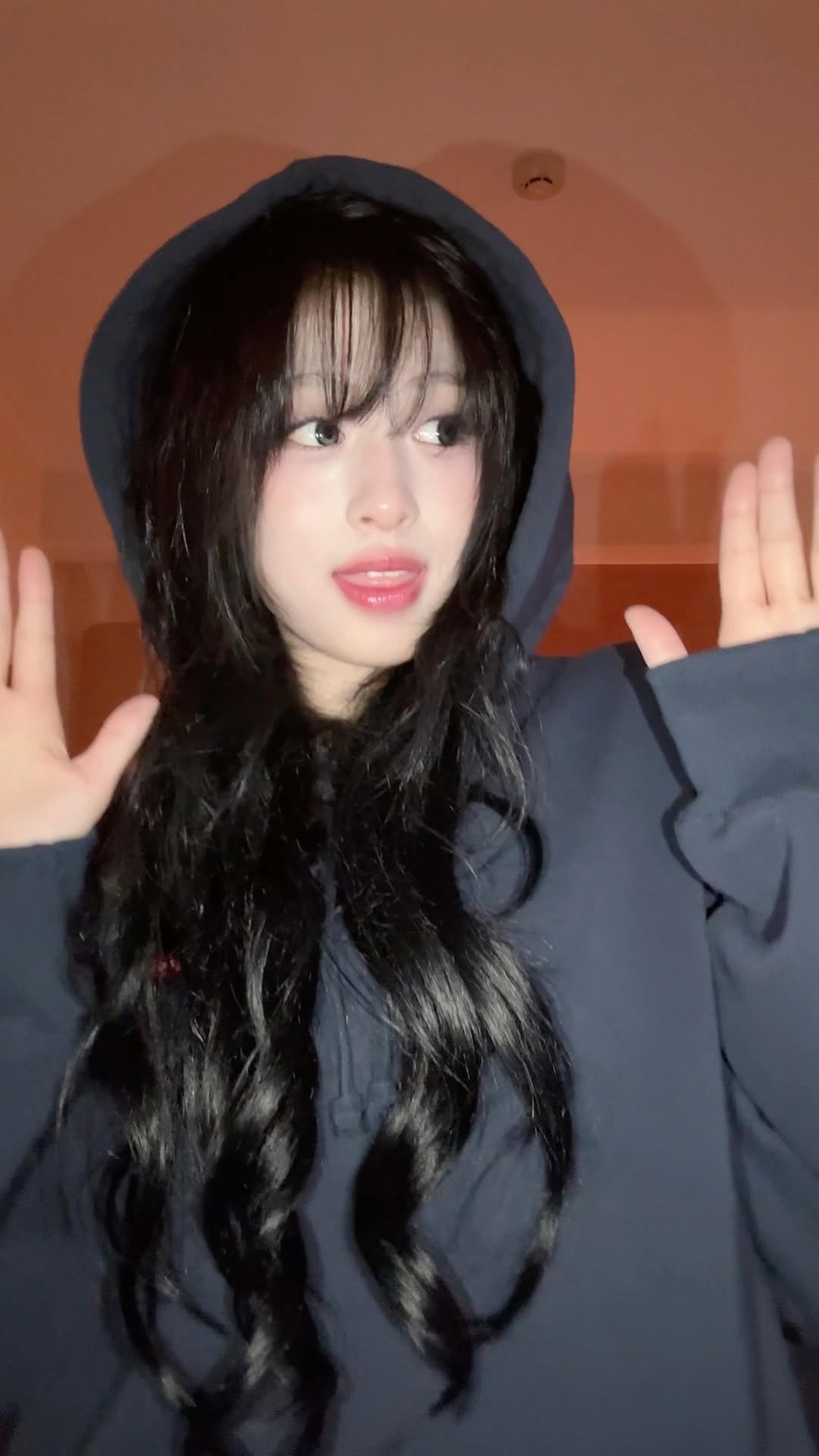 Everybody singin‘ 🎶

#BABYMONSTER #베이비몬스터 #AHYEON #아현