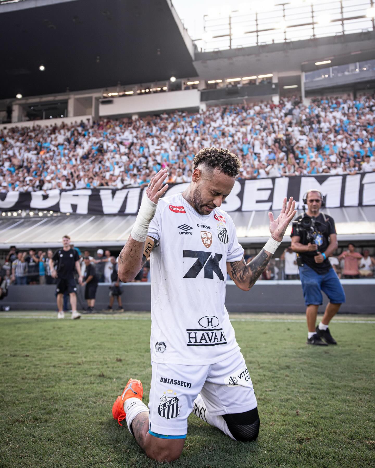 Confesso que foi no limite, foi na raça … mas foi por você SANTOS ! 
🤍🖤