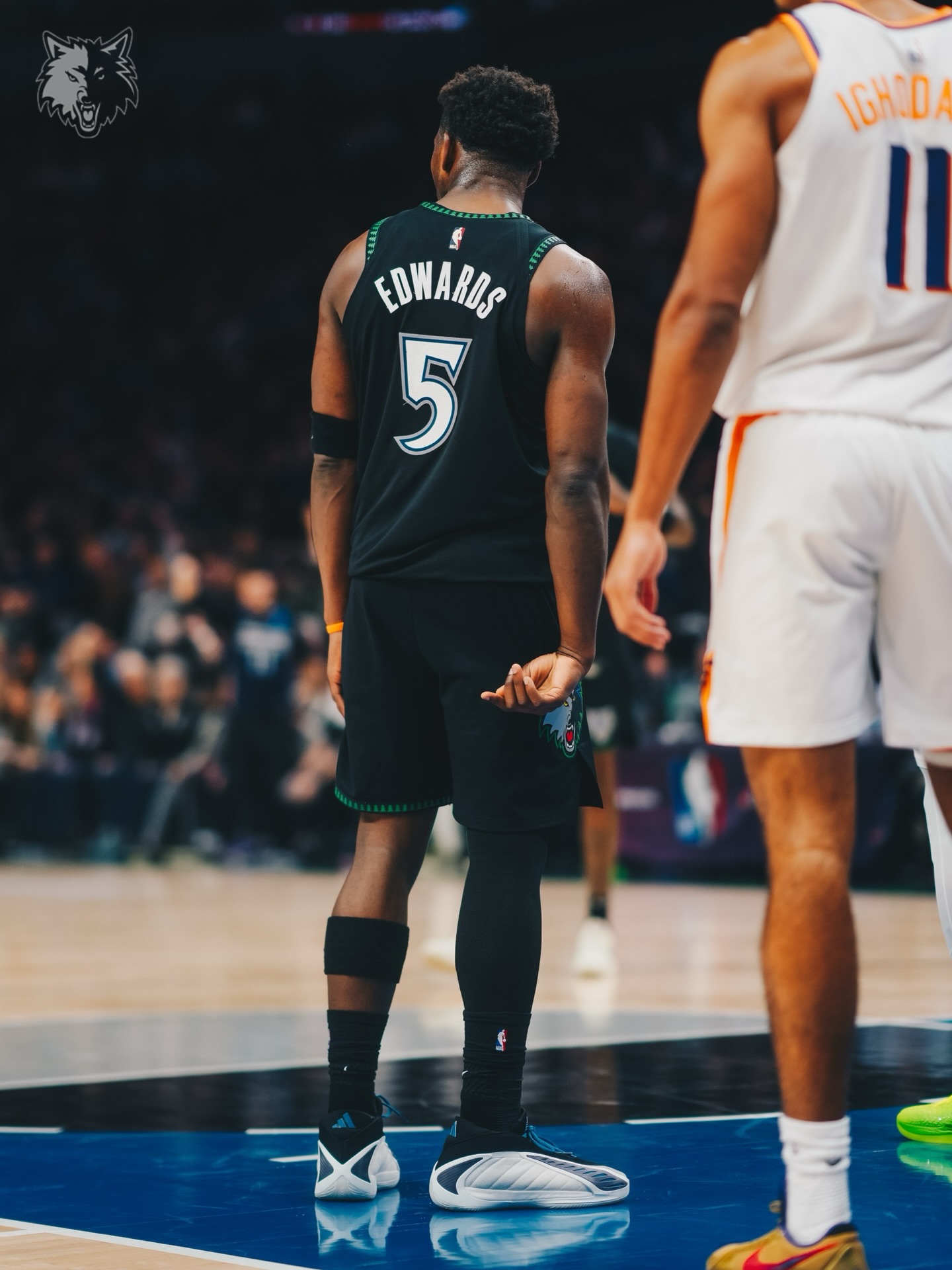 employee no. 5 is clocked in. 🪪