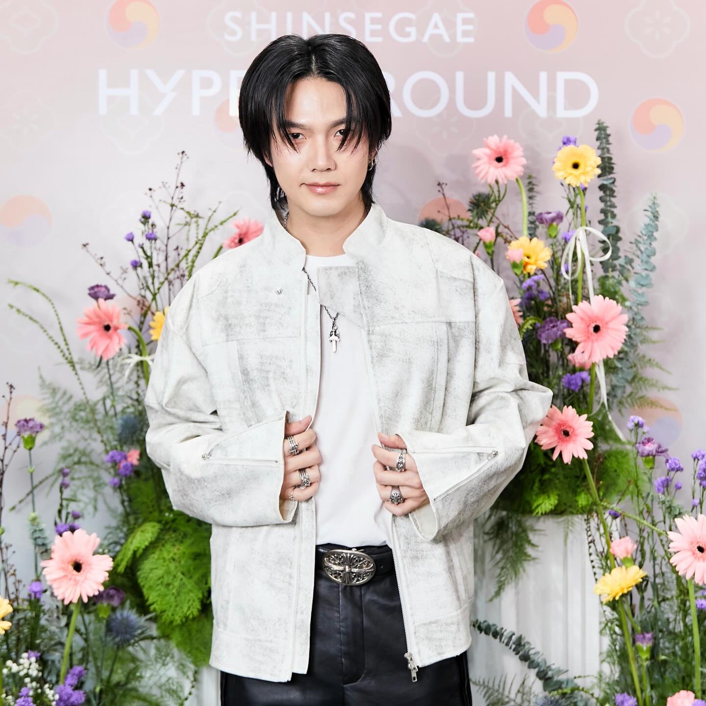 SHINSEGAE Hyper Ground K-Beauty Pop Up at Central World 
พบกับแบรนด์สกินแคร์ และเครื่องสำอางจากประเทศเกาหลี
ตั้งแต่วันที่ 6 พฤศจิกายน 2025 – 30 มกราคม 2026 ที่ Central World 1fl, ZoneI
แบรนด์ที่เข้าร่วมทั้งหมด 15 แบรนด์
IRECIPE / GLOW / FORENCOS / KEYTH / HAUSFOG / MUDE / 2aN / BBIA / SKIT / MEDIPEEL / TEEHEEHEE / VT COSMETIC / UIQ / ISOI / CORALHAZE

#shinsegaexcentral
#shinsegaehyperground
#centralworld