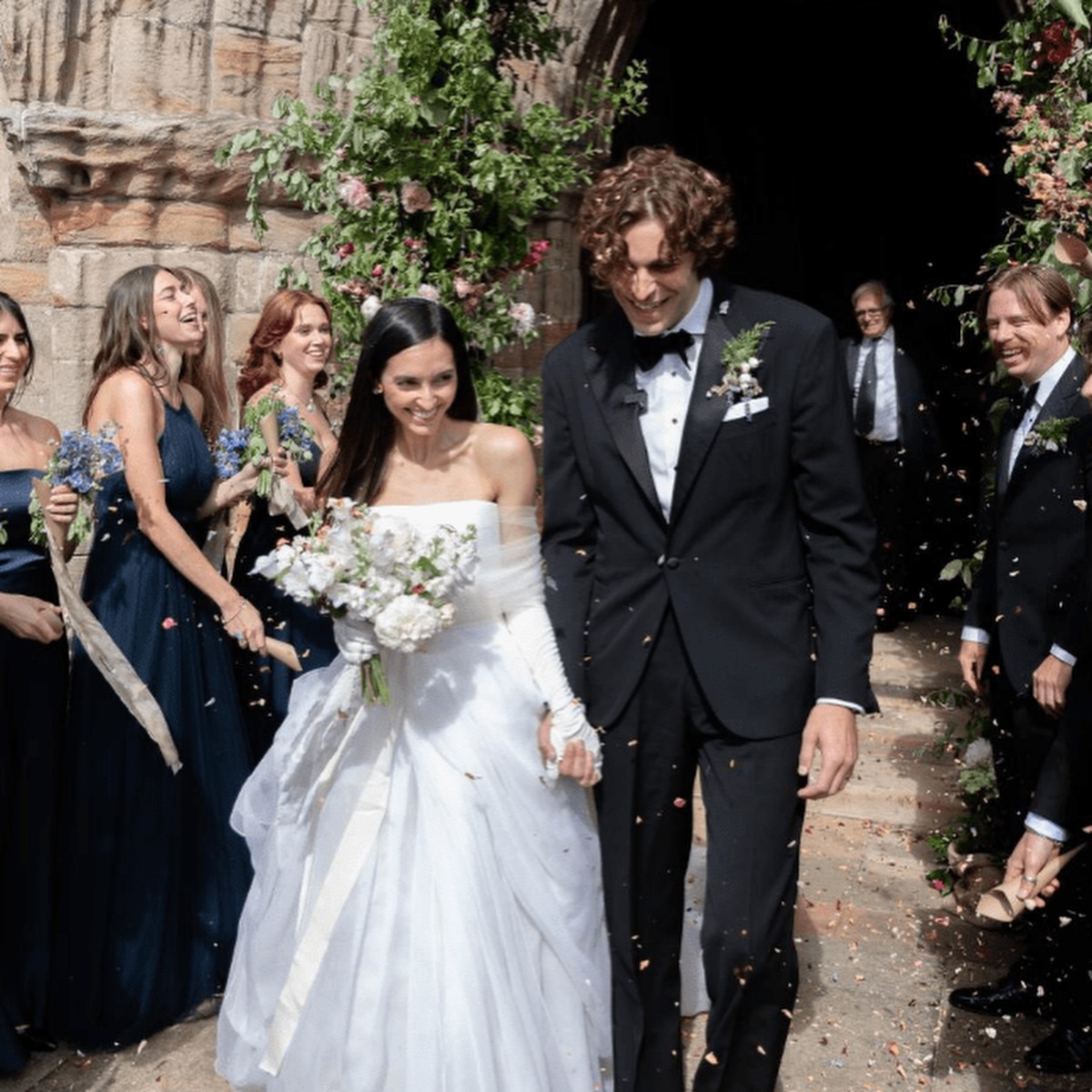 Eva Wallack wore #VeraWangHAUTE for her wedding to Eric Holmdahl in Perthshire, Scotland.

A light ivory silk basketweave organza ballgown with an asymmetric hand draped skirt and off-the-shoulder floor-length sleeves.

@evalaurennn 
Photo by @elenastantonn 

#VeraWangGang #VeraWang