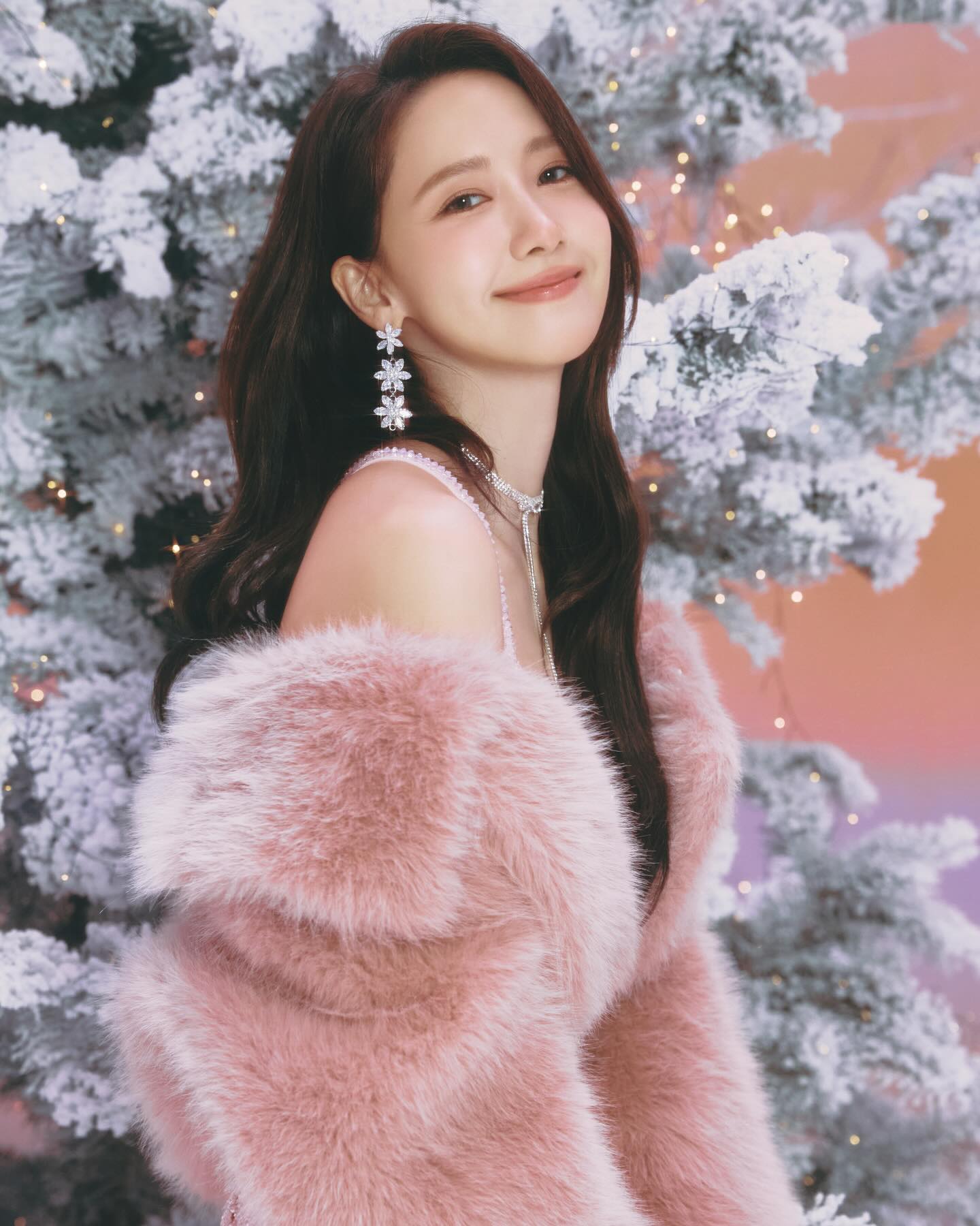 YOONA 윤아 'Wish to Wish' Teaser Images

YOONA 윤아 Single 〖Wish to Wish〗
➫ 2025.12.19 6PM (KST)

#윤아 #YOONA @yoona__lim
#WishtoWish 
#소녀시대 #GirlsGeneration @girlsgeneration