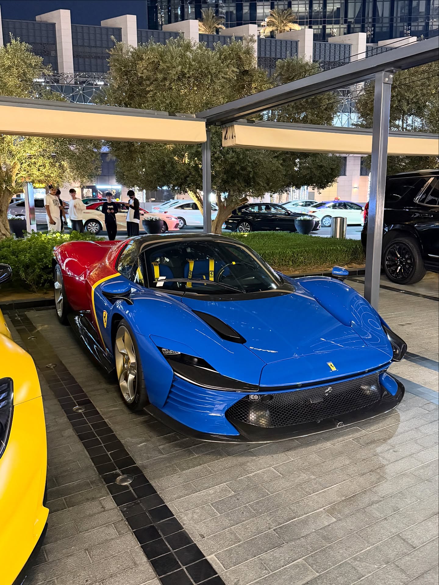 One of the most insane specced Daytona SP3 I’ve ever seen out in Dubai tonight- what are your thoughts? 😳

#Ferrari #DaytonaSP3 #Daytona #SP3 #Supercars #Dubai