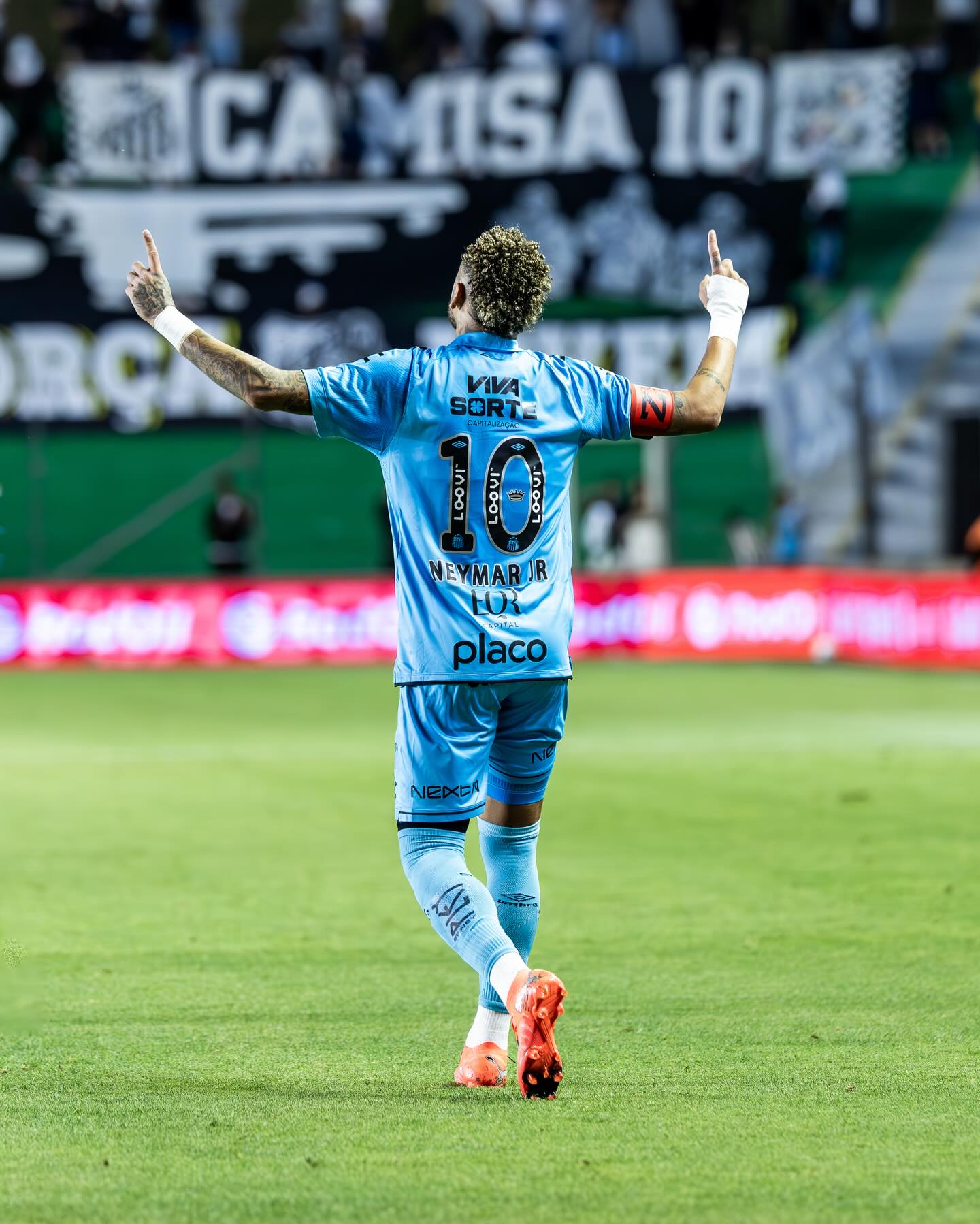 1️⃣0️⃣
Bom dia ✋🏾😝🤚🏾

📸 @disanches / @nrsports