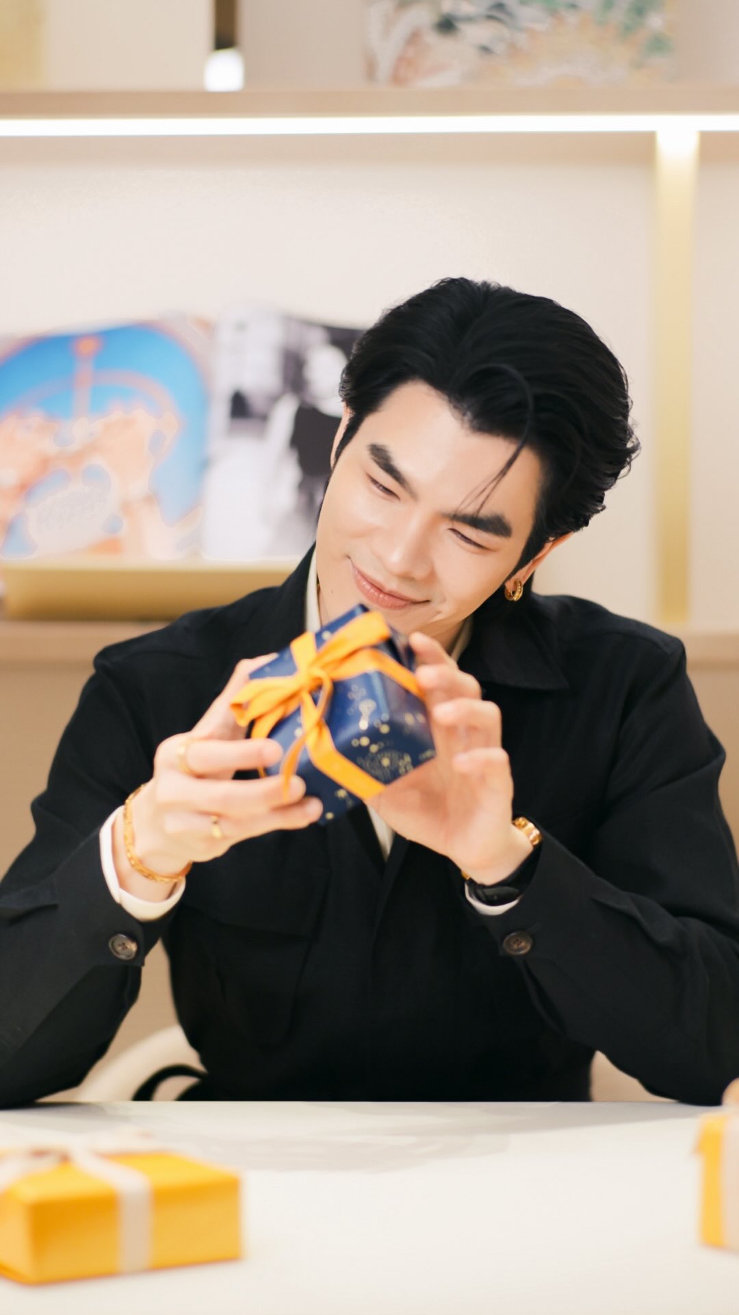 ,,, Celebrating the season in style with @bvlgari ! ,,,

The iconic designs are truly lighting up my holidays…💚

@bvlgari 

.
.
#Bvlgari
#BvlgariThailand
#BvlgariPartner