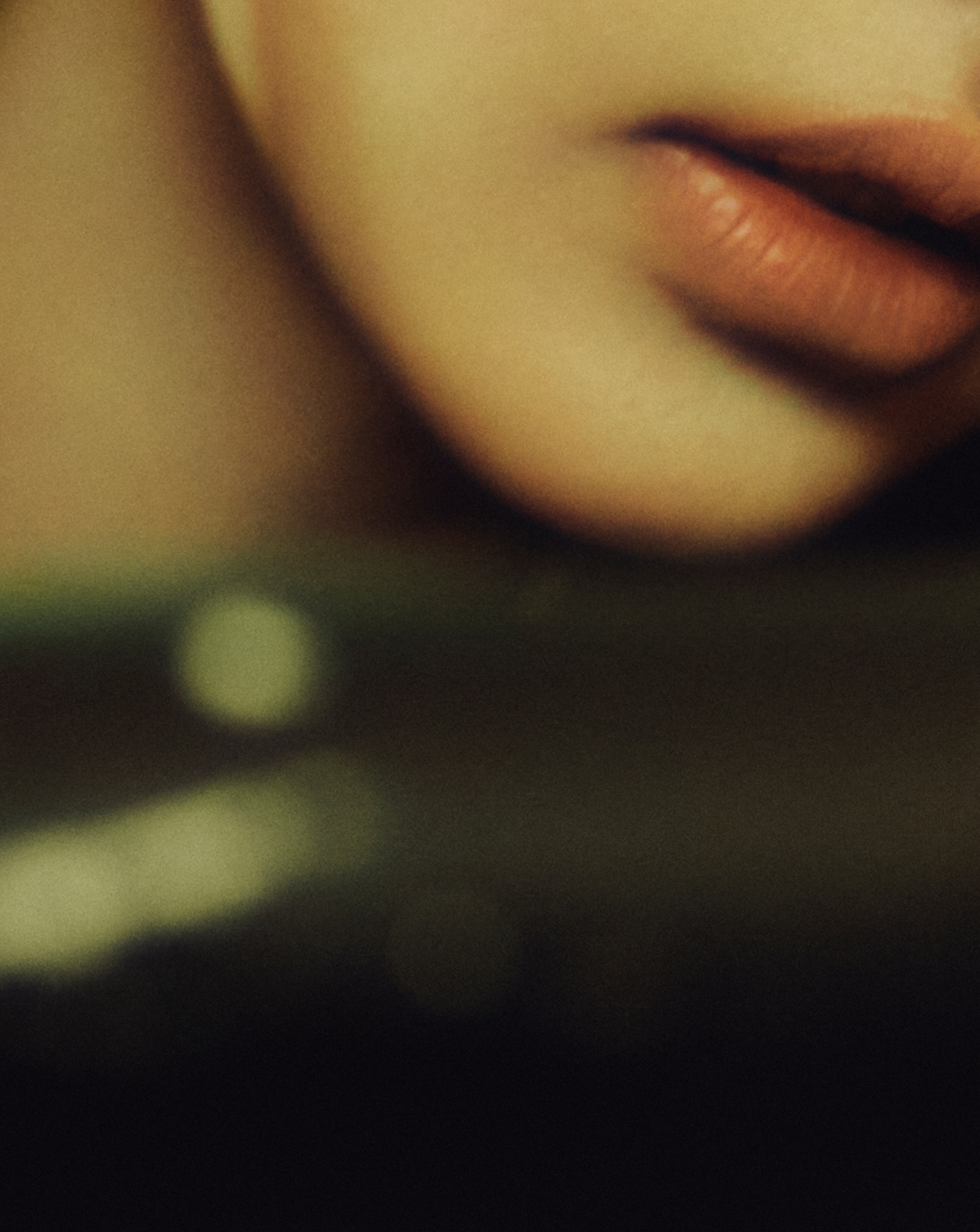 ⁠ ⁠⁠ 
2025년 끝자락, 장원영이 또 하나의 ‘one and only’ 페이지를 열었습니다. 홀로 완전히 다른 장르를 소화했습니다. 마치 느와르 영화 속 한 장면 같았습니다. 장원영은 이 순간이 특별하다고 말합니다. 팬들에게 새로운 모습을 보여줄 생각에 설렌다고 웃었습니다. 그 순간들을 빠짐없이 기록했습니다. 세상에 단 하나뿐인 장면, 지금부터 펼쳐집니다.

#one_and_only

디아이콘 vol31, 장원영

Photographer 방규형
Film director 김예진
Editor 구민지
Digital editor 김수인
Visual director 고동휘
Stylist 김예진
Hair 조다미
Makeup 강다인
Set 황서인

🗓️2025.12.15(14:00) - 2025.12.25(23:59)(KST)

#장원영 #JANGWONYOUNG @for_everyoung10 @ivestarship
#DICON #DISPATCH