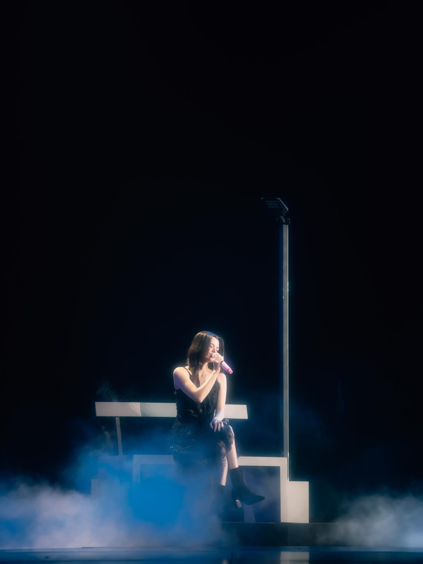 B New era💘 

Becky entertainment first solo concert🫶🏻 คอนครั้งนี้เป็นไงมั่งค่า เอนจอยกันมั้ยค่า เบคสนุกมากๆเลย🫶🏻 

ก่อนอื่นขอขอบคุณ @beckyentofficial @cmogroupth 
ที่ตั้งใจทำคอนในครั้งนี้มากๆตั้งแต่วันแรกที่มาลงดีเทลมาคุยกันมาแพลน เบคเอนจอยทุกๆ processของคอนแล้วแฮปปี้มากๆ แม้ว่าจะทีมเบื้องหน้าเบื้องหลัง ทุกคนสุดยอดมากก ทุกคนสู้มาก พวกเราเก่งมากกกก💘 ทีม dancerก้เก่งมากกก energyดีมาก really enjoyed dancing with you guys☺️ 

ขอบคุณครอบครัว แล้วทีมเบคกี้ที่สู้แล้วเป็นกำลังใจให้เบคเสมอเลยย those long meetings and sleepless nights were worth it🫶🏻 ขอบคุณพี่ปิ่น เบคเอนจอยกันการได้ลองร้องเพลงแนวใหม่ๆกับพี่ตลอดเลยย หรือการเลือก music ว่าปีนี่จะไปเวย์ไหนกันดีน้าาา ขอบคุณ live band ทำให้ทุกๆเพลงสมบูรณ์แบบที่สุด🎶 ขอบคุณทีมcostume, hair and makeup ชุดสวยมากก การ quick changeเป็นอะไรที่ไม่ง่ายเลย แต่เราทำกันได้5555555 

Thankyou @bini_aiah for flying over to BKK to join this concert with me, your energy is always incredible so happy to have you heree ily girl❤️ 

Thankyou @new_cwr นุนิววว this song had to be you💃🏻🕺🏻 สนุกมากกก เอนจอยมากก always support you kab 

Thankyou @kt_kratae8 พี่กระแตเก่งมากก ทำให้เวทีลุกเป็นไฟ ขอบคุณที่คอยแนะนำคอยสอนน ทำให้การเต้นสนุกขึ้นมาา your energy your passion❤️‍🔥 

lastly, thankyou to my angels 
been a tough year but always having you keeps my smile ขอบคุณที่อยู่ข้างๆ ขอบคุณที่เติบไปด้วยกันในทุกๆวันน้าาา im so glad to have met 🥹

and ..
This bday concert was for you🪽
see you next year for more surprises🎶✍🏻❤️❤️‍🔥📄