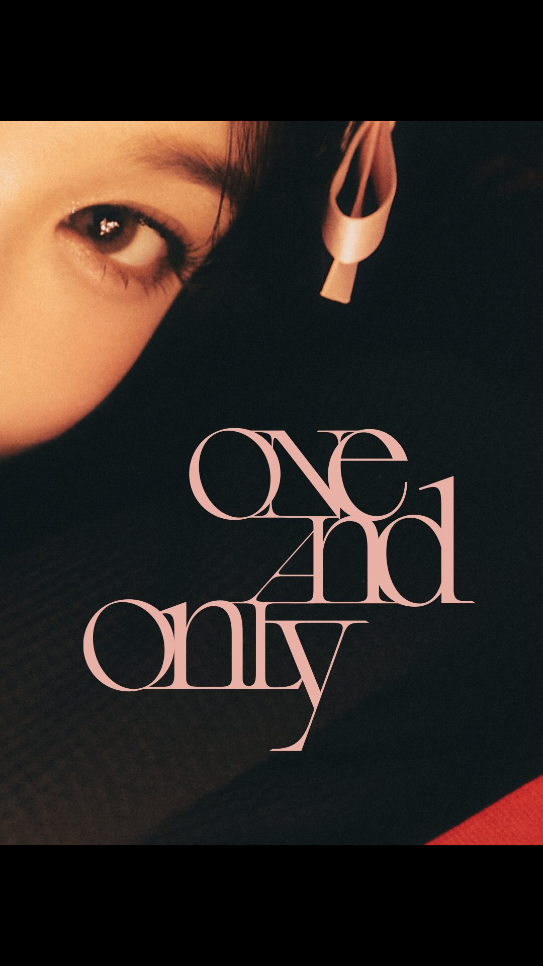 ⁠ ⁠⁠ 
화려한 트리와 오너먼트는 배경에 불과합니다. 반짝이는 조명보다 먼저 다가온 건, 은은하게 빛나는 장원영의 표정이었습니다. 잔잔한 캐럴이 퍼지듯, 방 안에는 부드러운 온기가 스며들었습니다. 크리스마스는 오롯이 그녀의 계절이었습니다. 디아이콘과 네 번째로 마주한 날, 처음으로 기록된 장원영의 크리스마스입니다.

#one_and_only

디아이콘 vol31, 장원영

Photographer 방규형
Film director 김예진
Editor 구민지
Digital editor 김수인
Visual director 고동휘
Stylist 김예진
Hair 조다미
Makeup 강다인
Set 황서인

🗓️2025.12.15(14:00) - 2025.12.25(23:59)(KST)

#장원영 #JANGWONYOUNG @for_everyoung10 @ivestarship
#DICON #DISPATCH