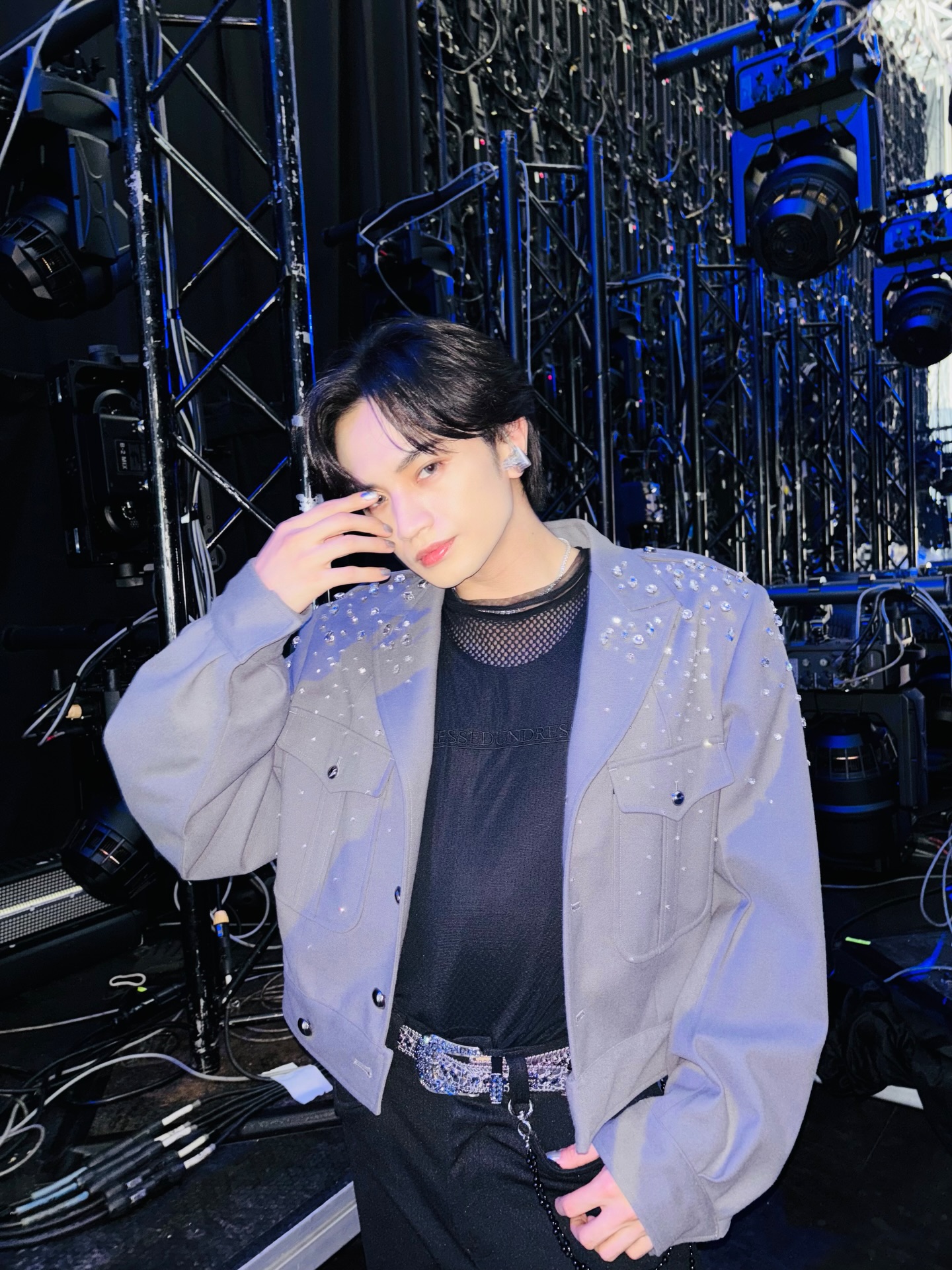 My very first international festival — and what an unforgettable night.
Hong Kong, your energy was incredible and truly lifted me up.
I’d love to come back for more festivals… and someday,
I hope to bring my own LIVE show to this city.

I’m also sharing a photo from eight years ago,
when I visited Hong Kong with SZ to shoot our calendar —
a memory that still feels magical.

— KENTY

#Clockenflap
#HongKong
#香港

いつものN Live Charisma Producerと、ティーマネもいるよ