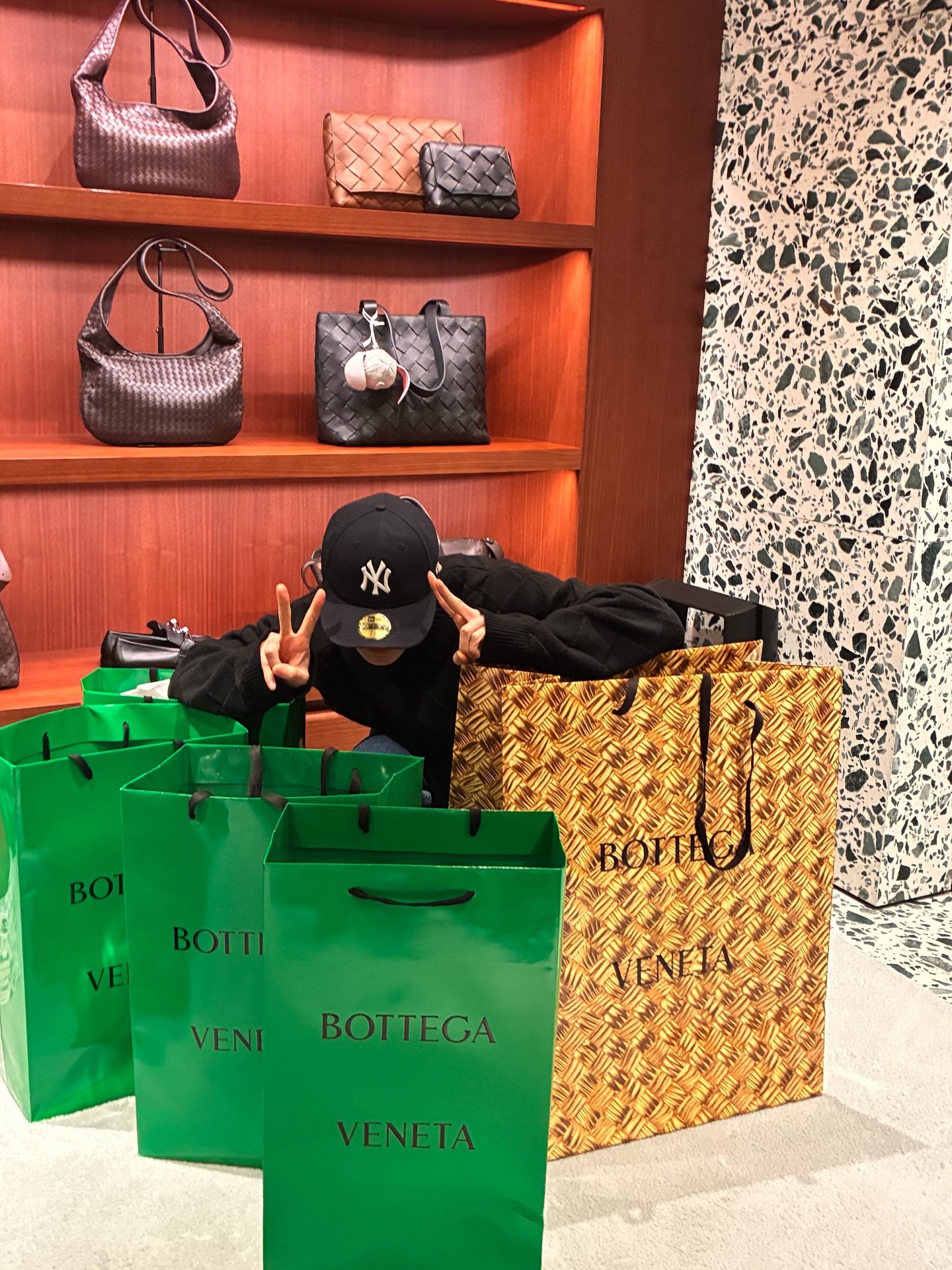 Bottega Veneta🛍️🛒
Bottega Veneta👍👍👍👍
Let’s look forward to next year💚
#BottegaForBottegas 
#BottegaVeneta