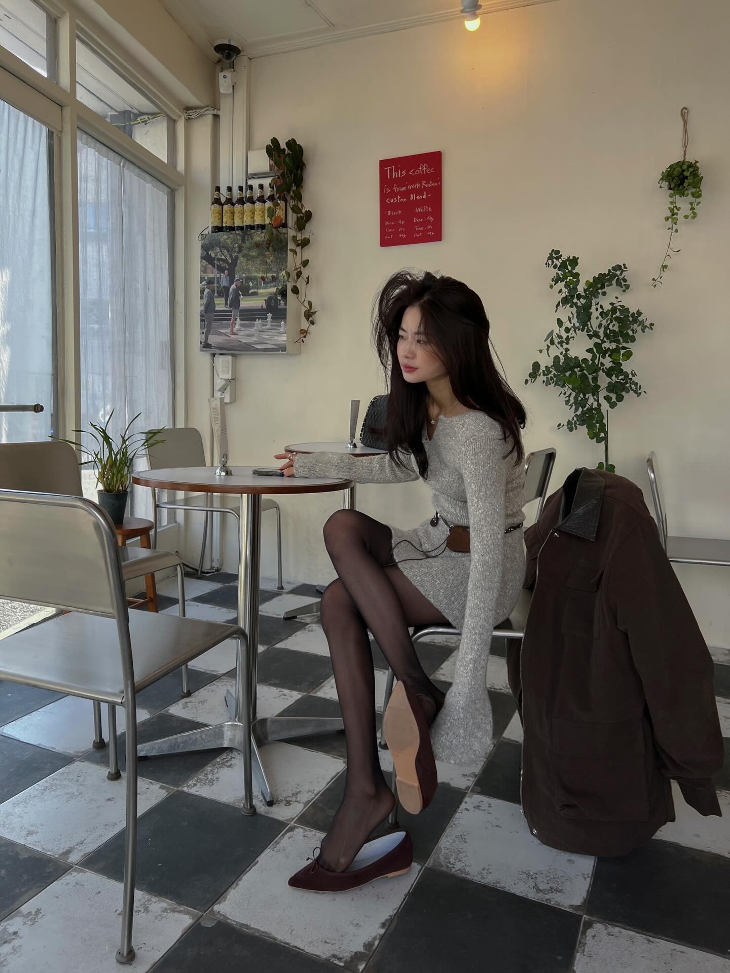 니트원피스 예쁘죠🫣
벨트도 셋트래요✨
.
.
#메이메이#겨울
#겨울코디