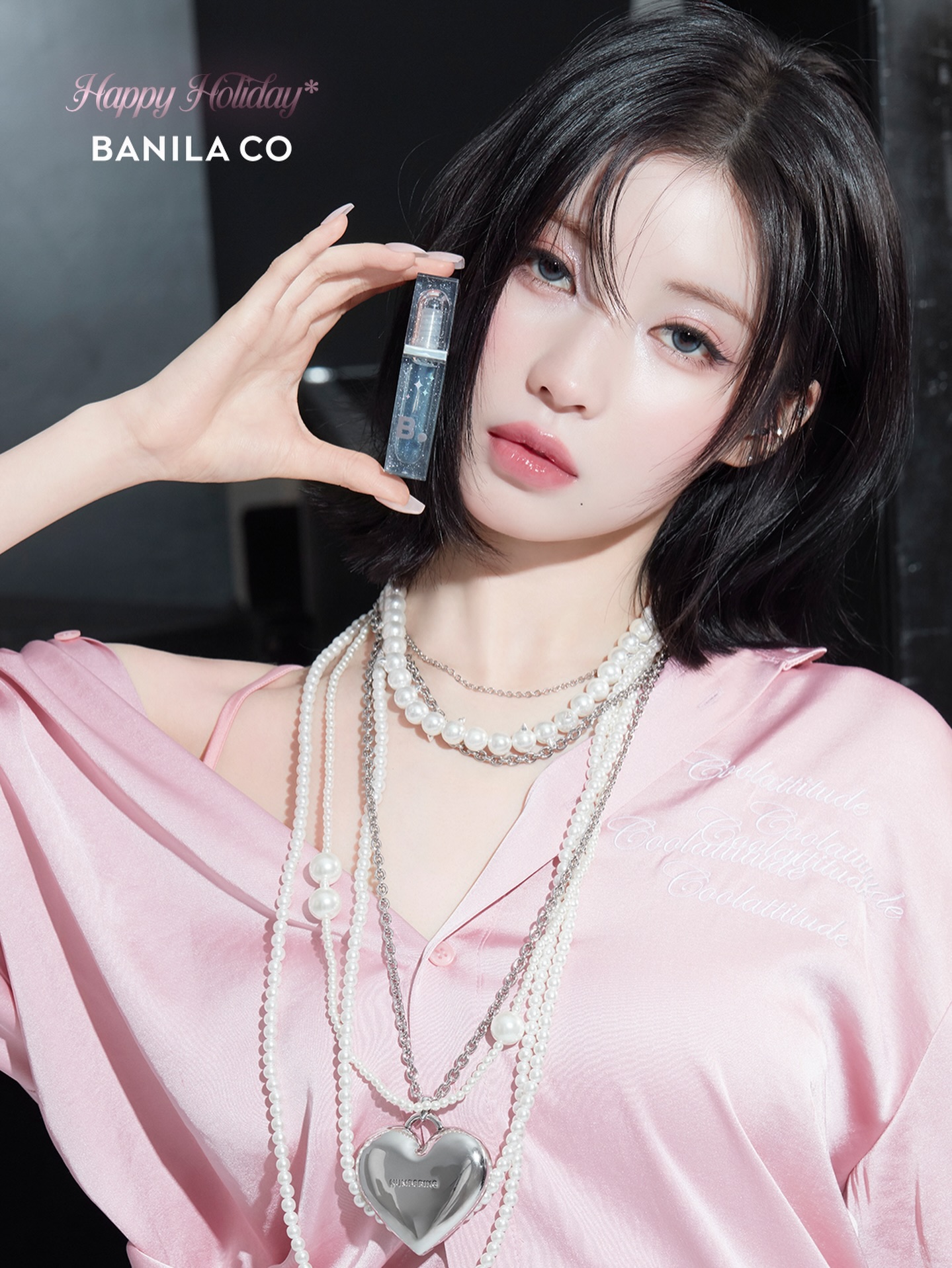 2025 Happy Holiday*

아사의 반짝이는 연말무드
빛나는 볼륨 광채 입술로 완성-✨

바닐라코 베스트템부터
공식몰에서만 만나는 홀리데이 에디션까지 꽉 채운
2025 바닐라 홀리데이🎄⛄️

오늘까지! ~90% OFF, 
지금 바로 만나보세요. 🤍

-

2025 Happy Holiday*

ASA’s sparkling holiday mood—
finished with luminous, voluminous lips ✨

From BANILA CO bestsellers
to holiday editions you can only find on our official store,
2025 BANILA CO Holiday is here 🎄⛄️
Up to 90% OFF until today—
shop now 🤍

#베이비몬스터 #아사 #BABYMONSTER #ASA
#바닐라코 #스노우라이트 #스노우라이트에디션 #겨울에디션 #홀리데이에디션 #홀리데이메이크업 
#BANILACO #Snowlight #SnowlightEdition #WhiteCushion
#WinterEdition #Holiday #HolidayEdition #hoildaymakeup