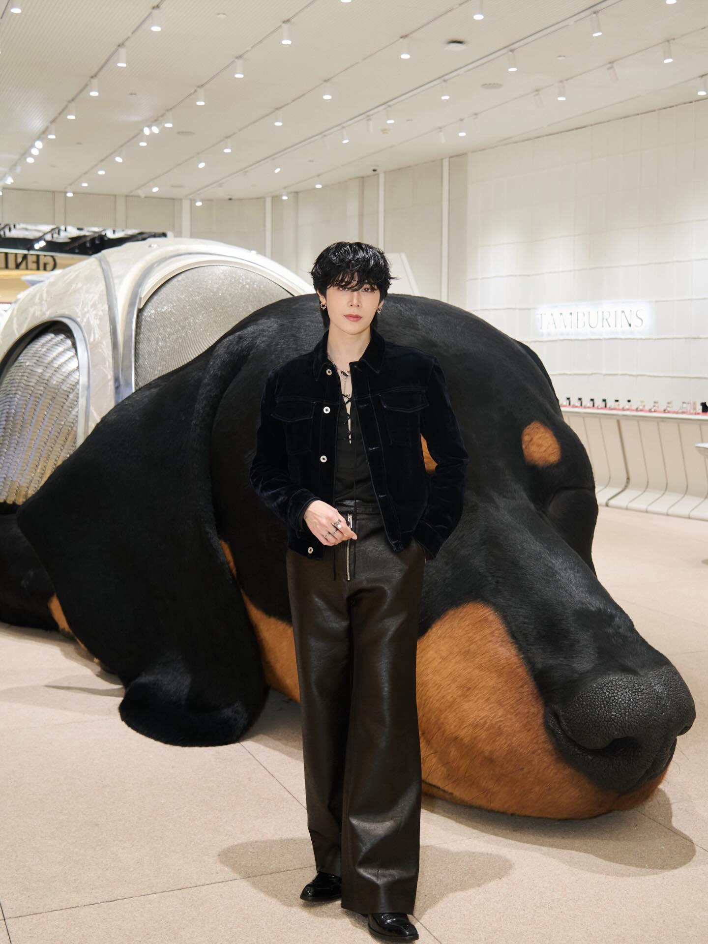 Effortless, but unforgettable.

TAMBURINS STORE at HAUS NOWHERE BANGKOK, M Floor, ICONSIAM

#TAMBURINS #HAUSNOWHEREBANGKOK
#GENTLEMONSTER