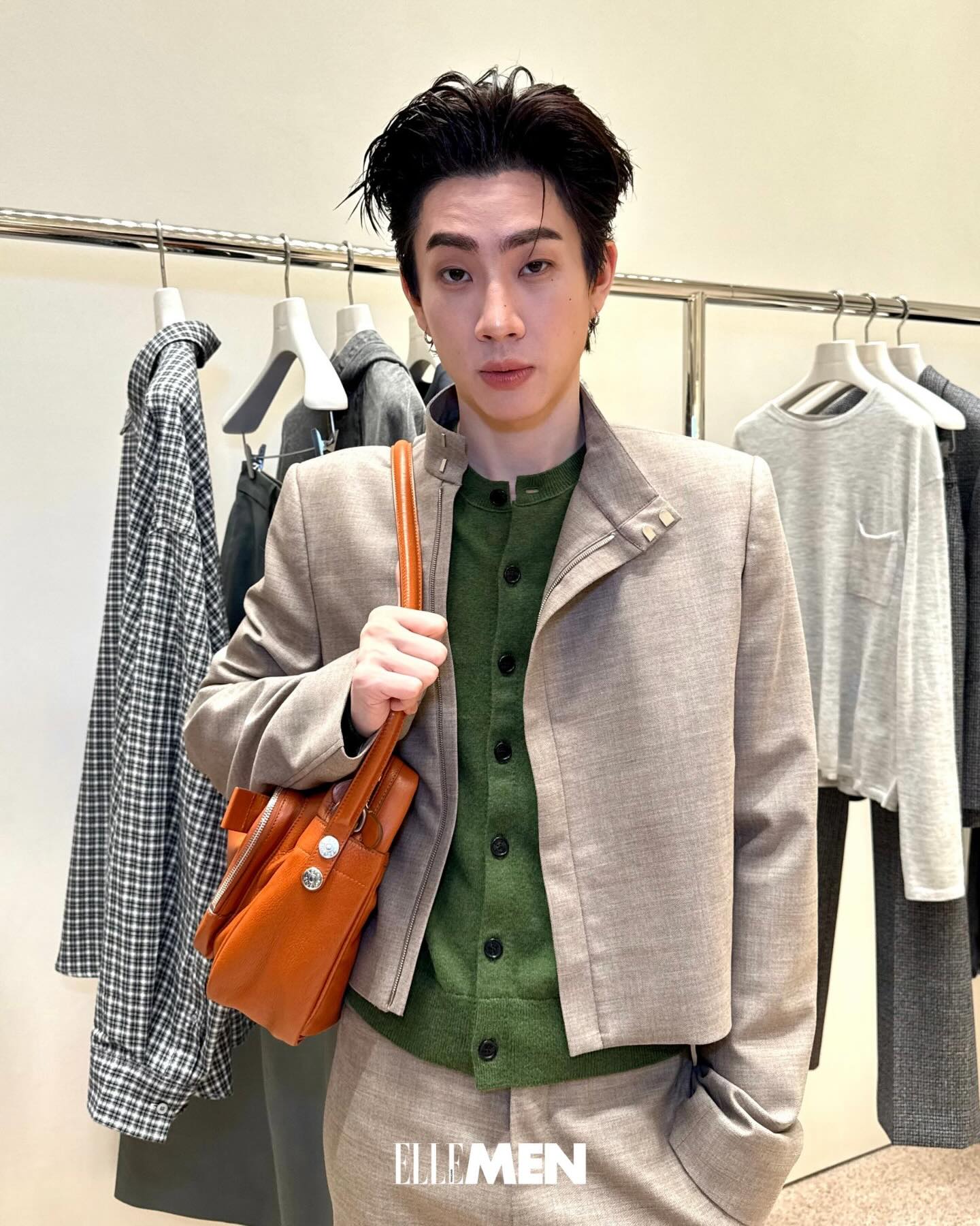 โหววววว โคตรเหมาะสมกัน 
โคตรดีเลยดีใจเห็นออฟกันกับงานแฟชั่น 
มาได้อีกนะค่า 

OFFGUN ACNE STUDIOS TH
#AcneStudiosxOffGun
#AcneStudiosLovesBangkok