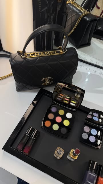 Happy Friday 💙 #motherdaughter