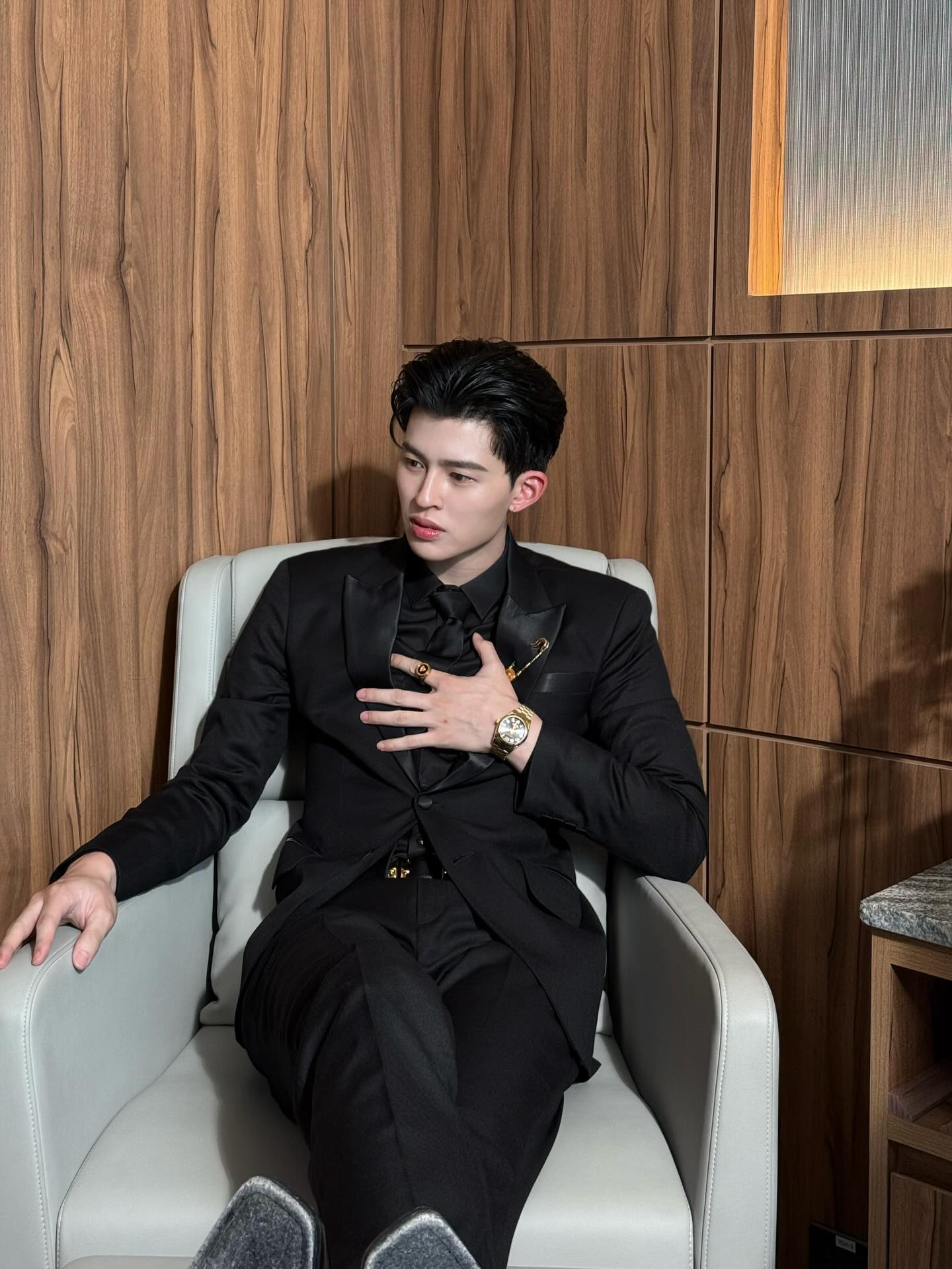 บอกธีร์ว่าครึ่งทางแล้ว…