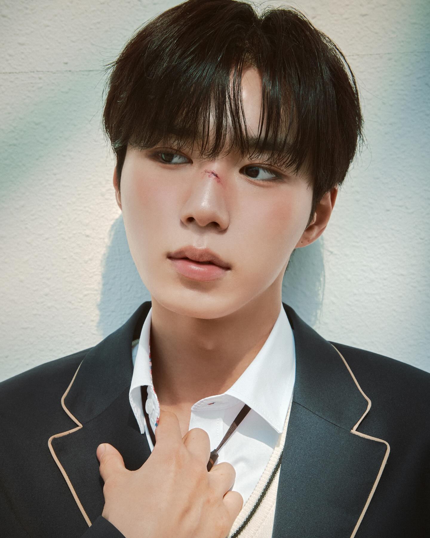 ALPHA DRIVE ONE ’EUPHORIA‘ Concept Photo (JEWEL CASE ver.) #JUNSEO

ALPHA DRIVE ONE (알파드라이브원) THE 1ST MINI ALBUM 【EUPHORIA】 
➫ 2026.01.12 6PM (KST)

💿 Pre-Save Now
https://lnk.to/ALD1_EUPHORIA

#ALPHADRIVEONE
#알파드라이브원 
#준서
#EUPHORIA