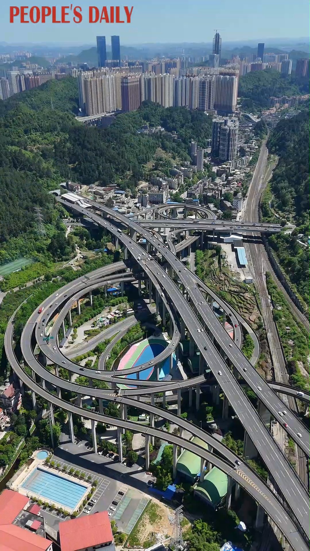 With 11 ramps intertwined over five levels and a maximum vertical drop of 55 meters, the Qianchun #interchange offers drivers the thrill of a giant roller coaster in Guiyang, southwest China's Guizhou Province. #engineering