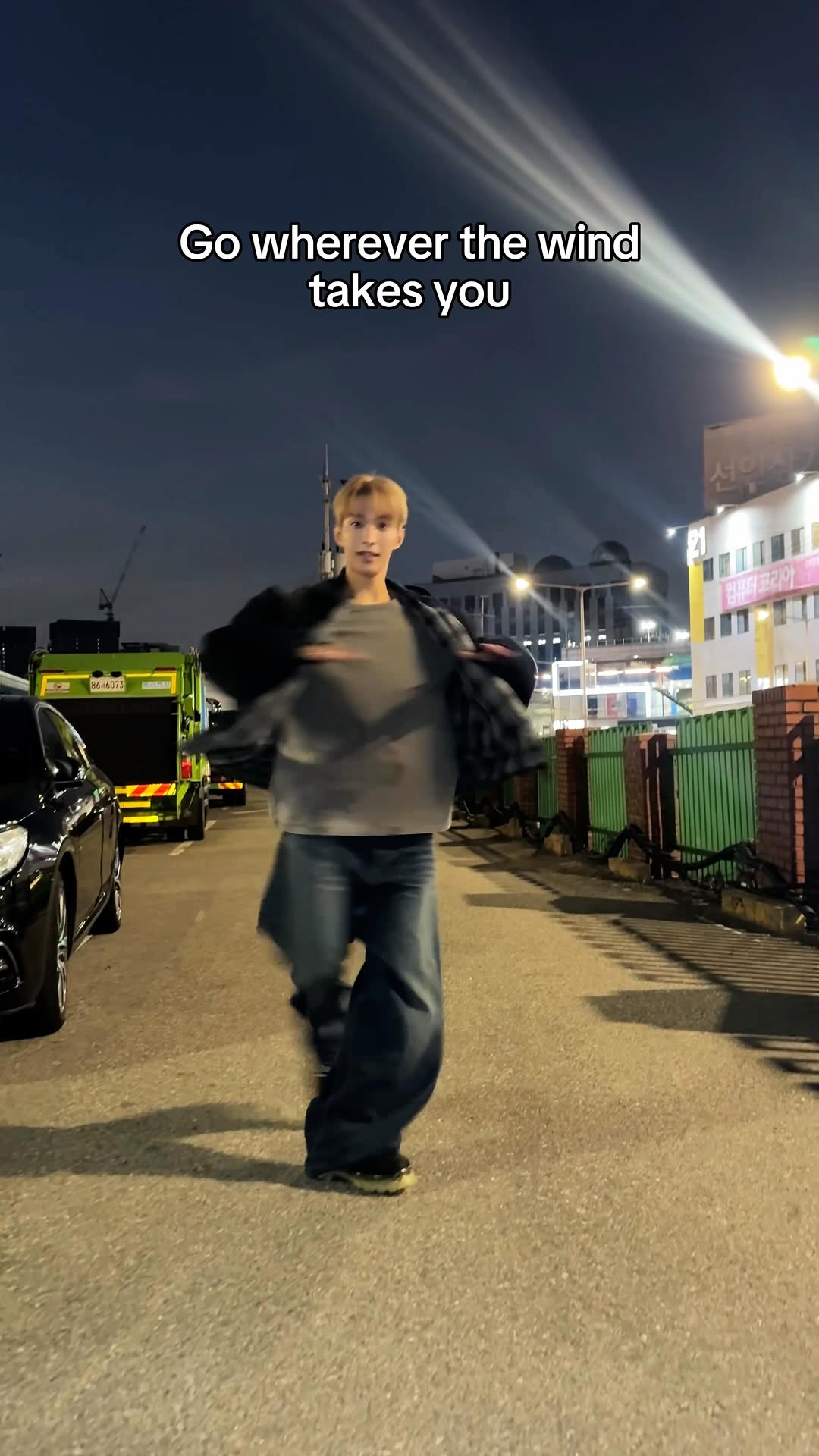 The wind took DK to SK 🩷🩵