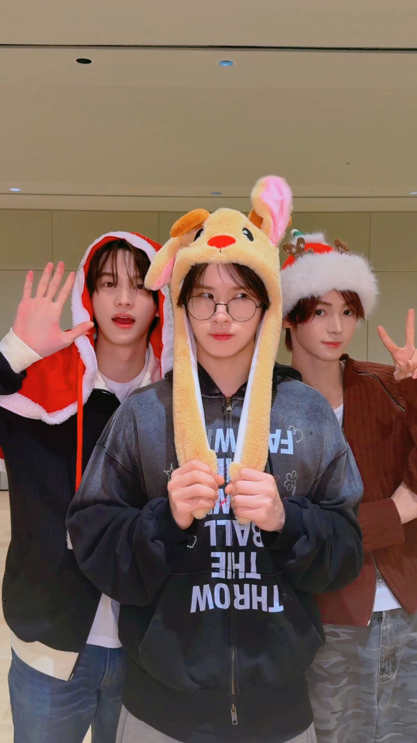 🎄🎅🦌

#SHINYU #KYUNGMIN #HANJIN
#TWS #투어스