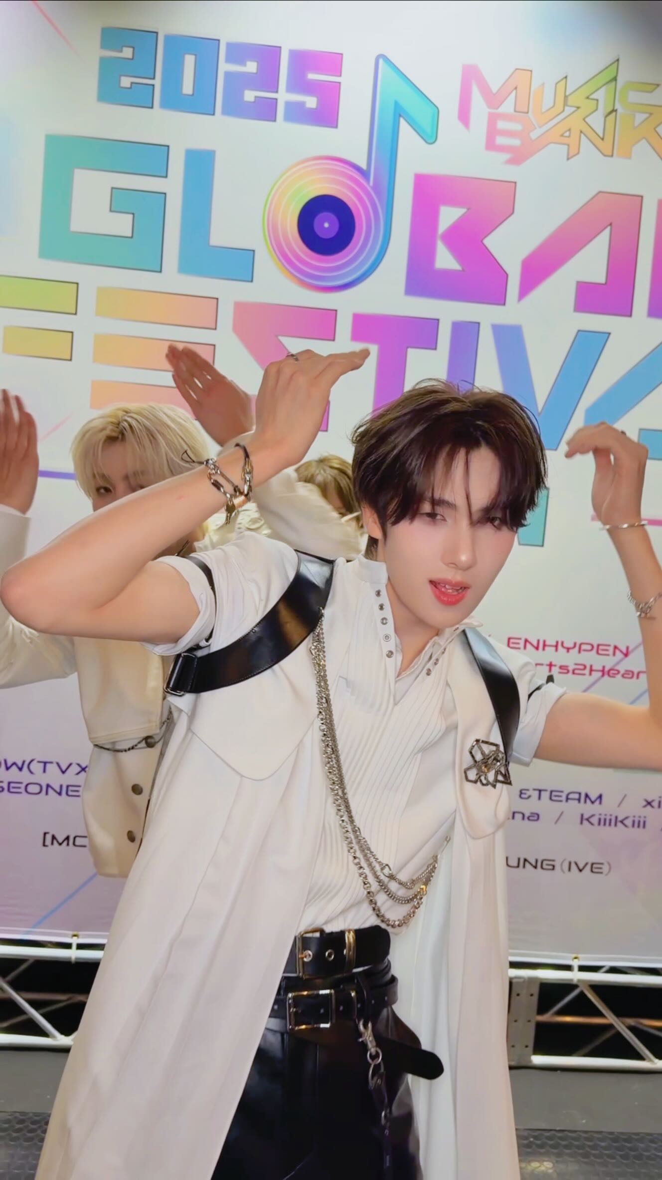 LALALALA🤘

#YOUNGJAE #JIHOON #KYUNGMIN
#TWS #투어스