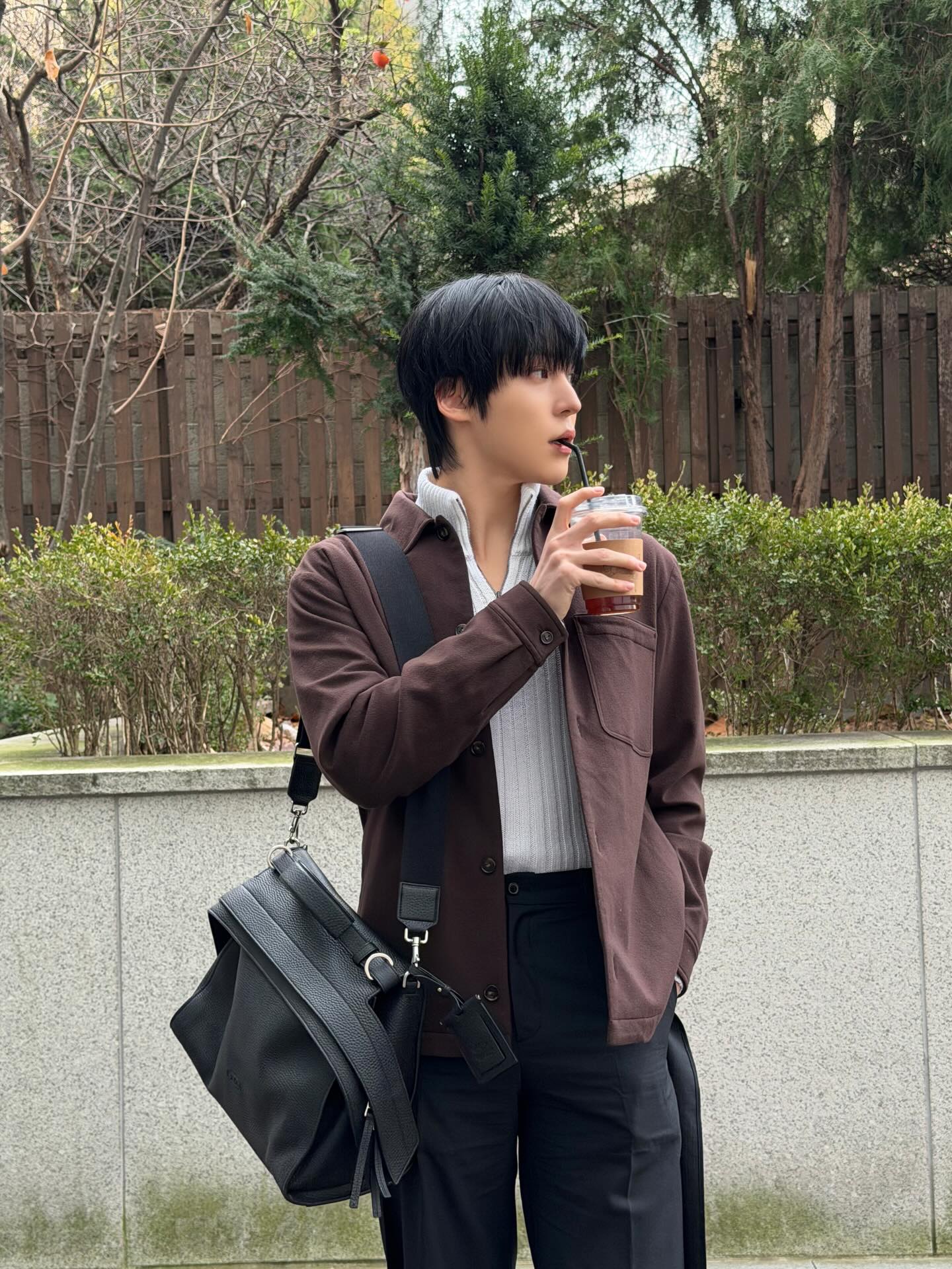 듀근두근세근네근
#Yunhois3gram