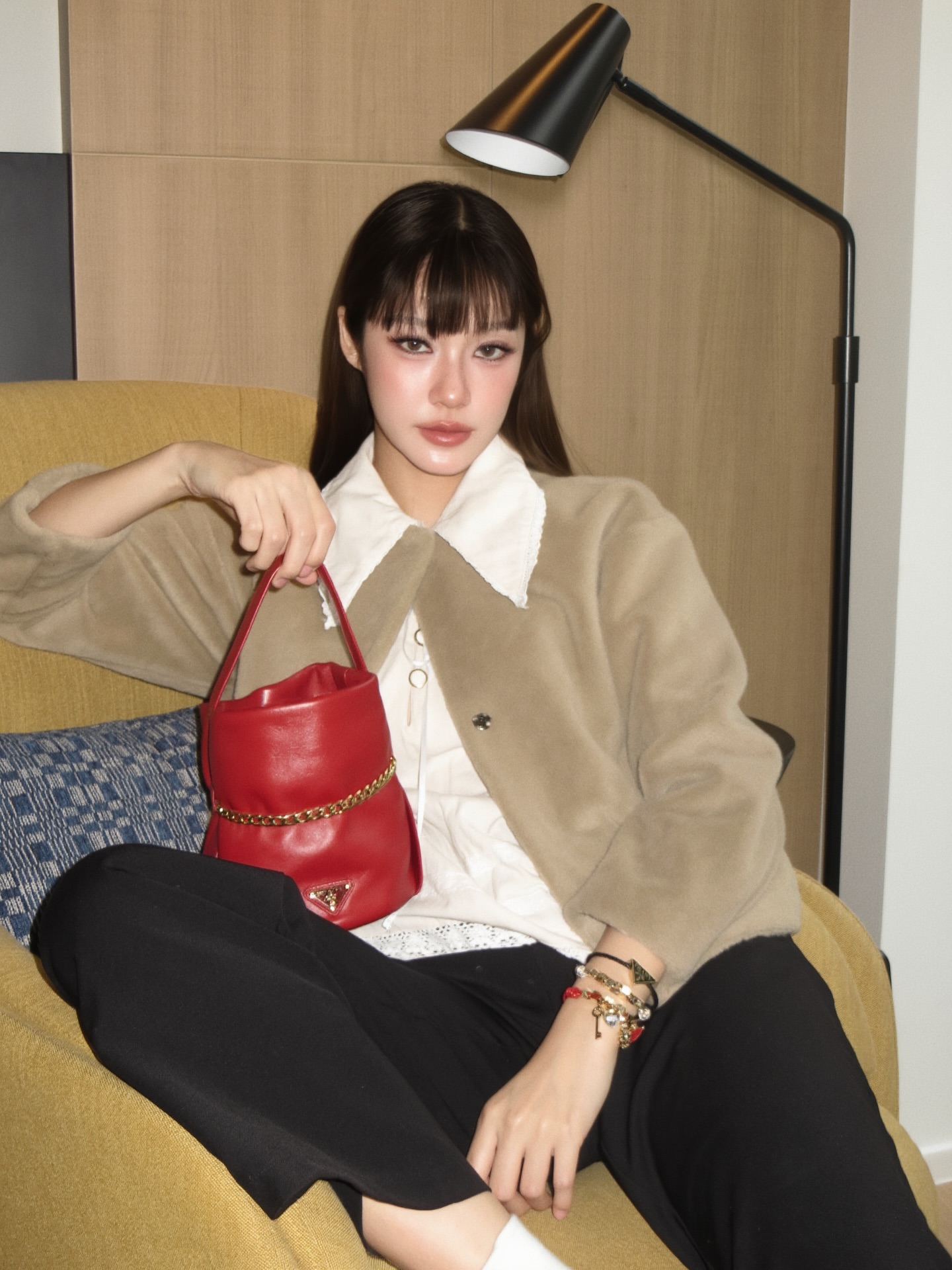 Merry vibe🎄🍒
#PradaHoliday @Prada #Prada