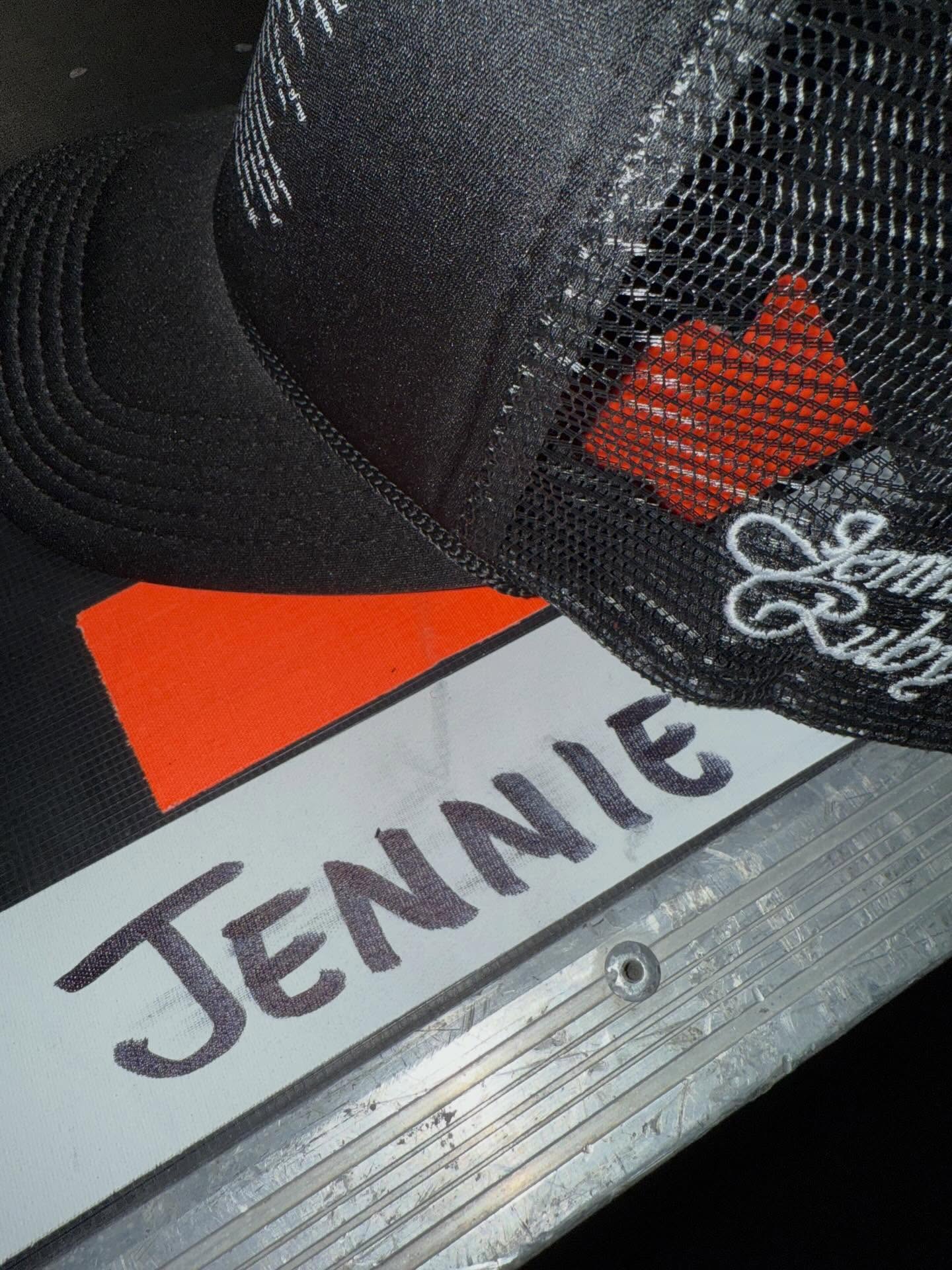 and lastly gooooooodbye 2025
so many people i want to thank.
you know who you are.
i love you all 🤍 
see you next year 🌲