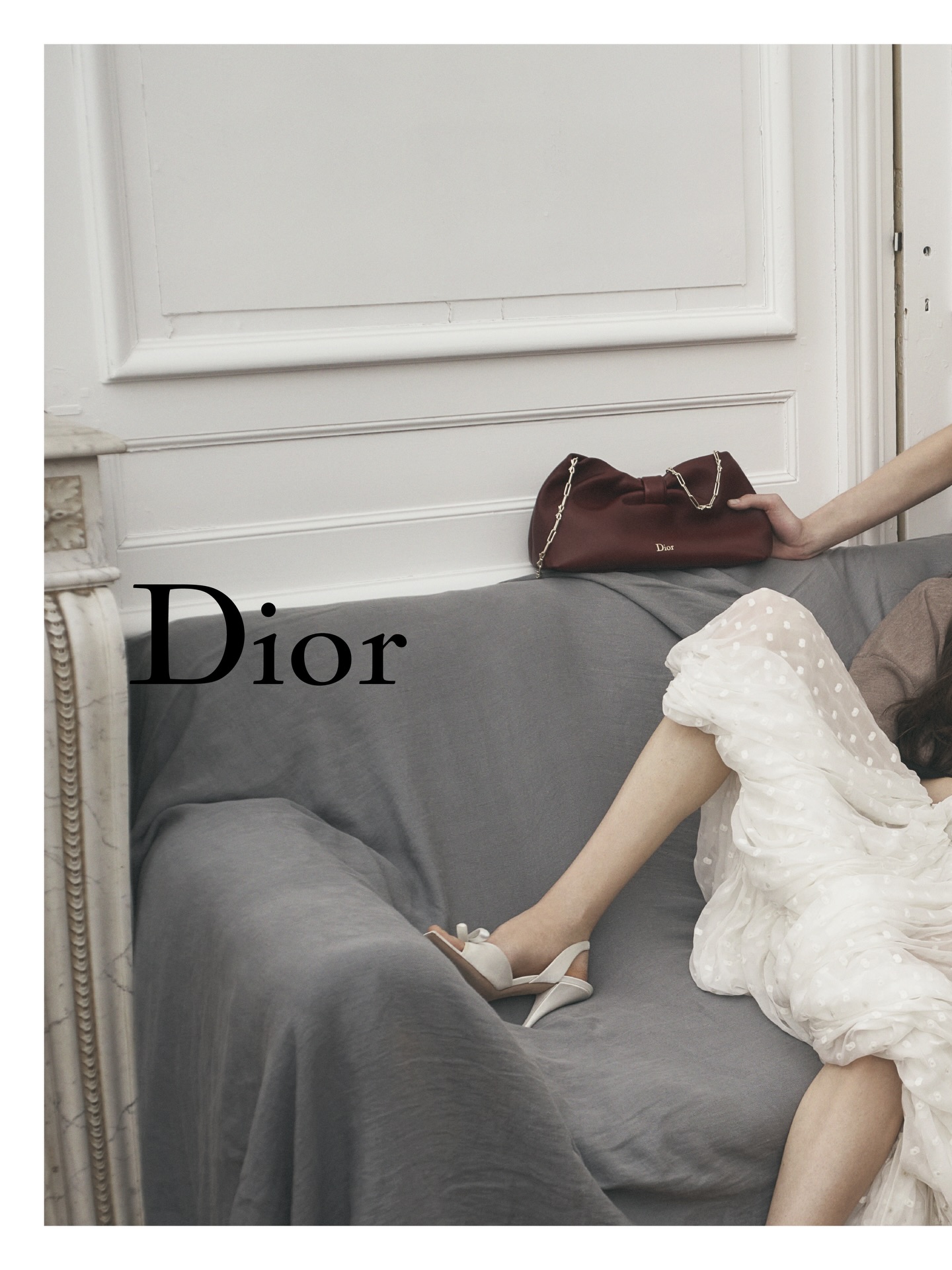 Dior Spring Summer 2026 campaign featuring Laura Kaiser and Saar Mansvelt

Discover the first chapter of Jonathan Anderson’s collections in stores and on Dior.com 
 
Creative direction Jonathan Anderson
Photography David Sims
Styling Benjamin Bruno
Hair Guido Palau
Makeup Yadim
Casting Ashley Brokaw
Set design Poppy Bartlett
Manicurist Ama Quashie