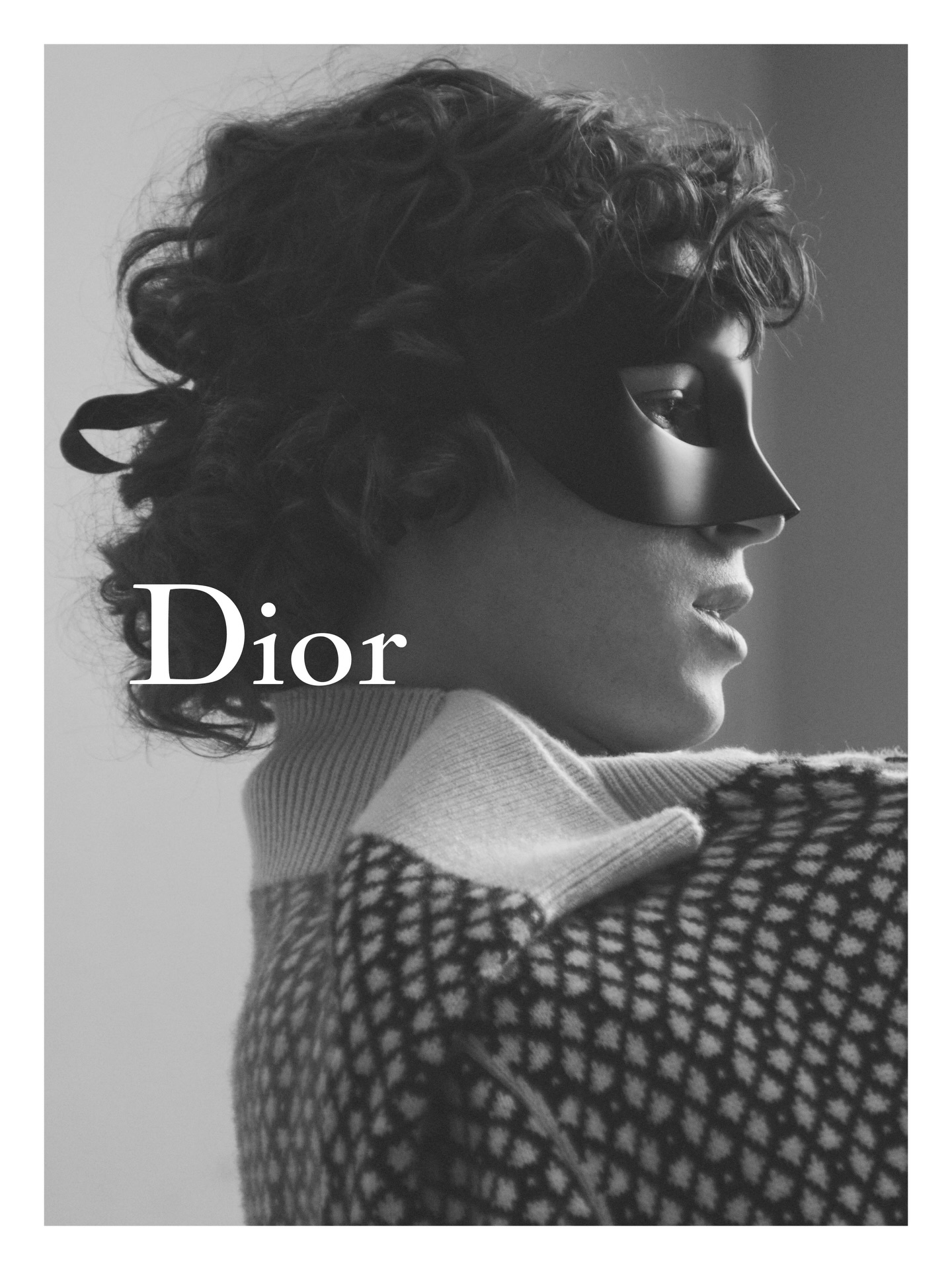 Dior Summer 2026 campaign featuring Paul Kircher

Discover the first chapter of Jonathan Anderson’s collections in stores and on Dior.com 

Creative direction Jonathan Anderson
Photography David Sims
Styling Benjamin Bruno
Director of photography Benoit Delhomme
Set design Poppy Bartlett
Manicurist Ama Quashie
Hairstylist Guido Palau
Makeup Yadim Carranza