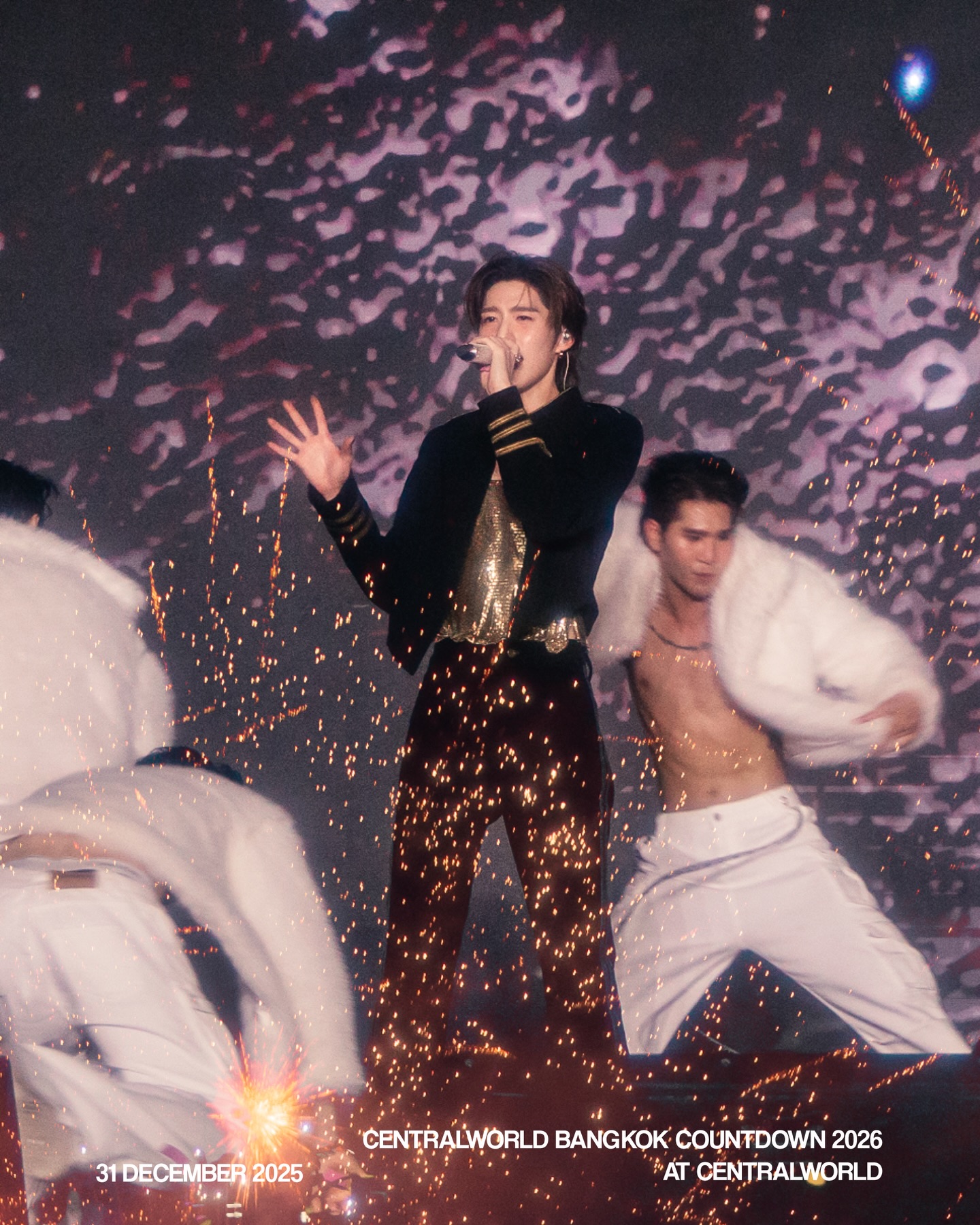 ขอบคุณทุกคนที่มาสนุกกันที่ #centralwOrldCountdown2026 ไปด้วยกันอีกปีนะ 🤍 #CTWCountdown2026XPPKRIT
#CentralCountdown2026
#centralwOrld 
#PPKritt