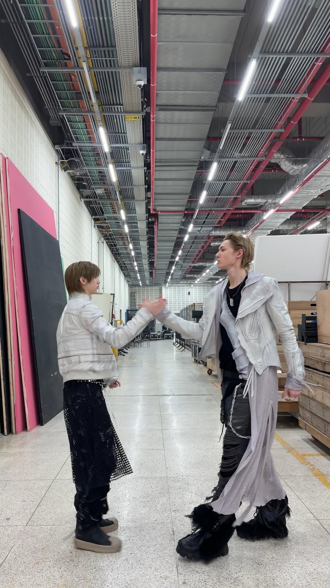 when you and bro get the perfect dap

#CORTIS #코르티스