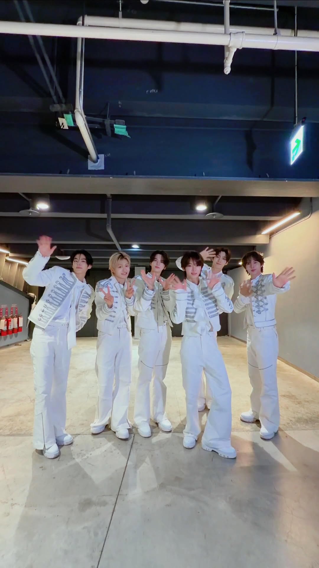 다시 만난 오늘👋

#TWS #투어스 #247WithUs
#NiceToSeeYouAgain