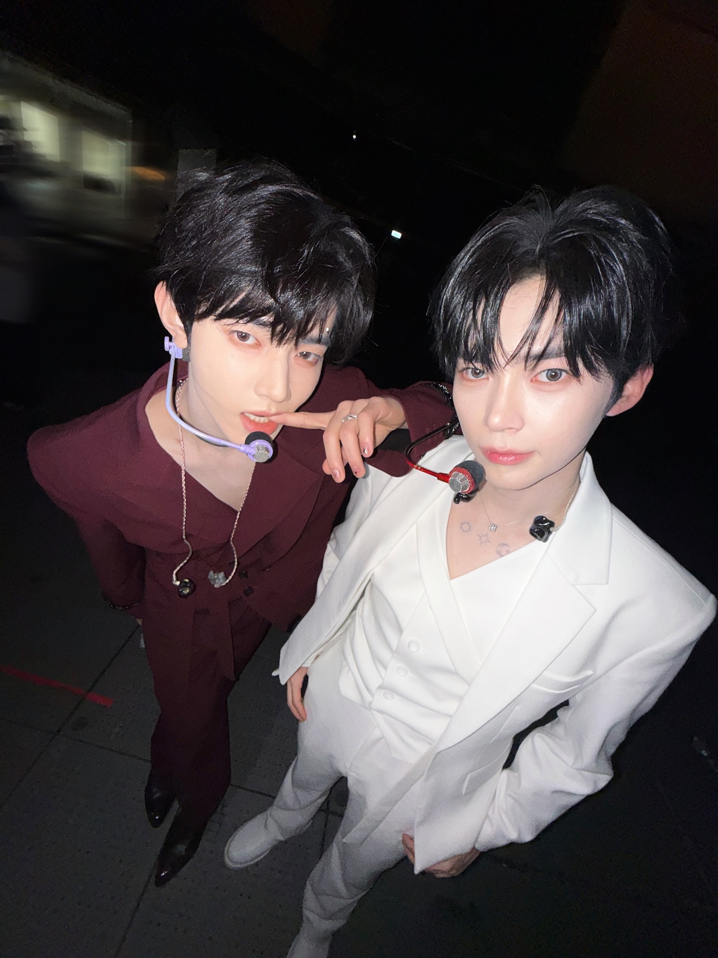 ❤️🤍

#ZEROBASEONE #ZB1 #제로베이스원 
#SUNGHANBIN #ZHANGHAO #성한빈 #장하오