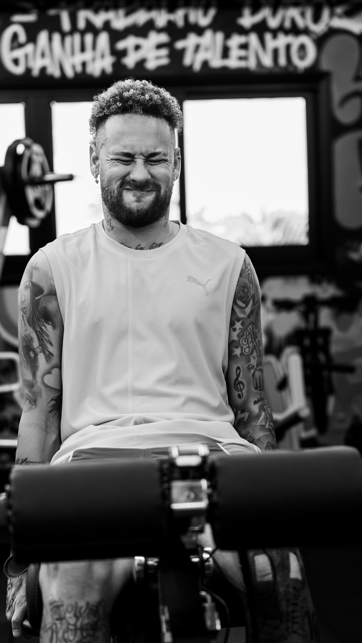 Eu obrigando meus amigos a passarem um pouco do que eu passo na fisioterapia 🤣😂