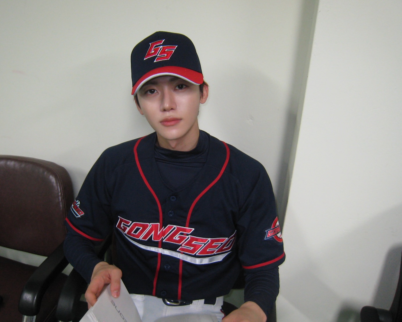 나 권태희 새로 전학 온 전학생이야