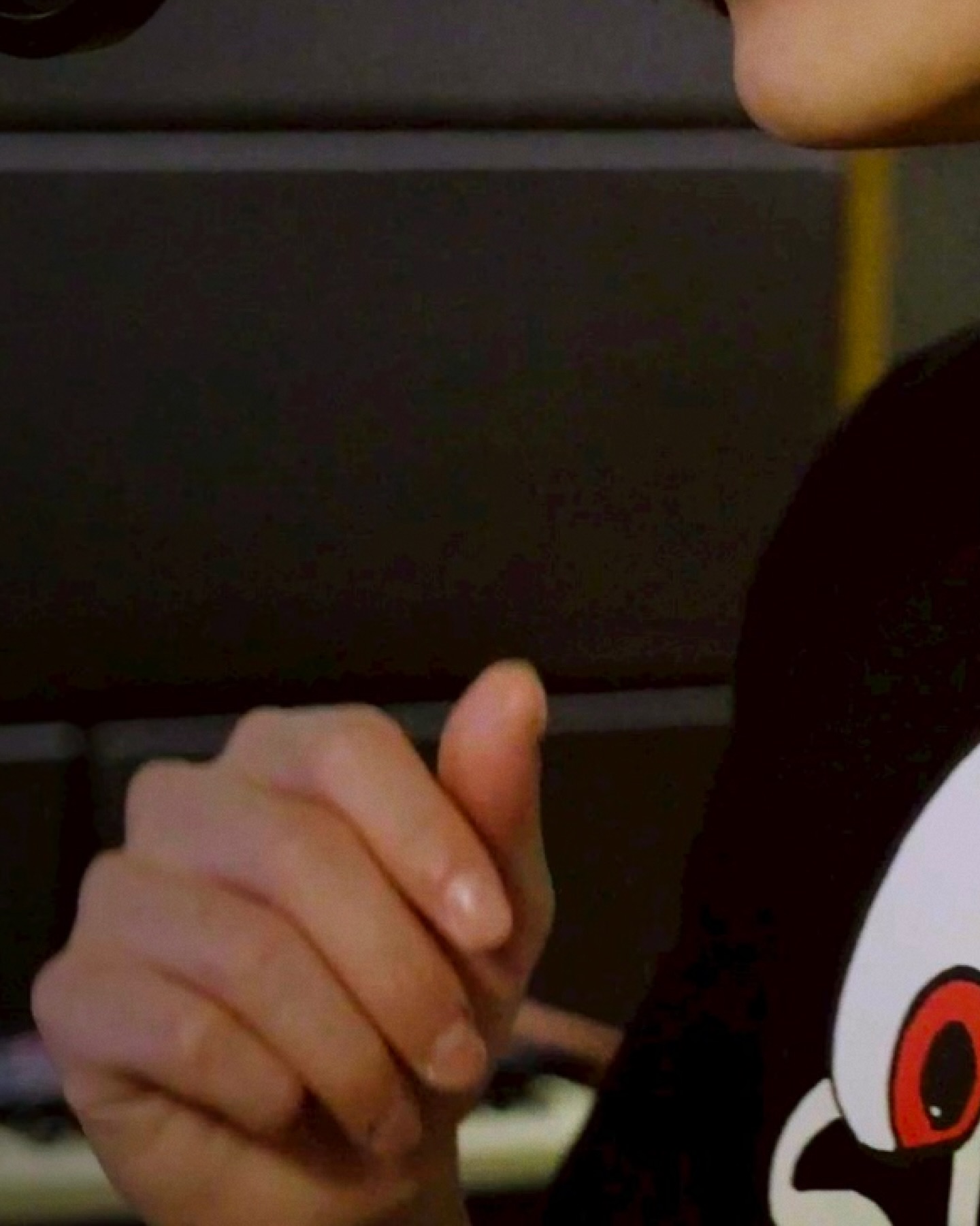 เบื้องหลังเพลง ‘ใครจะรู้’ เพลง Soul 6/8 ที่ร่วมงานกับพี่เติร์ด Tilly Bird เจ้าของเมโลดี้เพลงเศร้าที่ฟังแล้วยิ่งเจ็บ 🖤 #ใครจะรู้_BehindTheSong

BILLKIN - ใครจะรู้ (Silent Blue) - Behind The Song
: https://youtu.be/GcqFiQrGOCs

#ใครจะรู้
#GrowWithTheFlowAlbum
#BillkinEntertainment #Bbillkin
——

Official MV & Streaming Platforms
: https://youtu.be/7Rj9bVasCZk
: https://billkin.lnk.to/SilentBlue