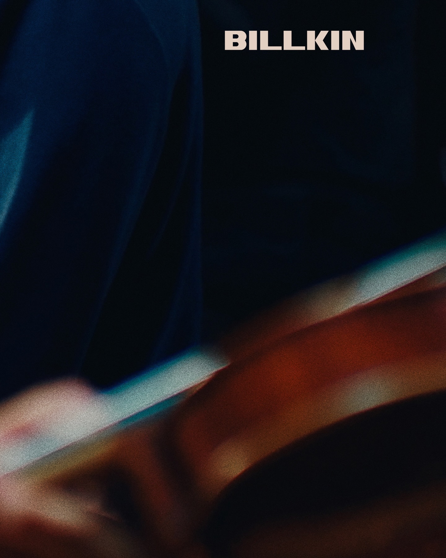 Still your ‘Mr. Everything’
พร้อมดูแลด้วยความรู้สึกที่พิเศษกว่าเดิม 🎅🏻🧡

BILLKIN - Mr. Everything - BILLKIN FEELQUENCY LIVE SESSION
: https://youtu.be/auuR2y4hC0s

#FEELQUENCYLiveSession #BILLKIN_MrEverything
#BILLKIN_FEELQUENCY
#BillkinEntertainment #Bbillkin