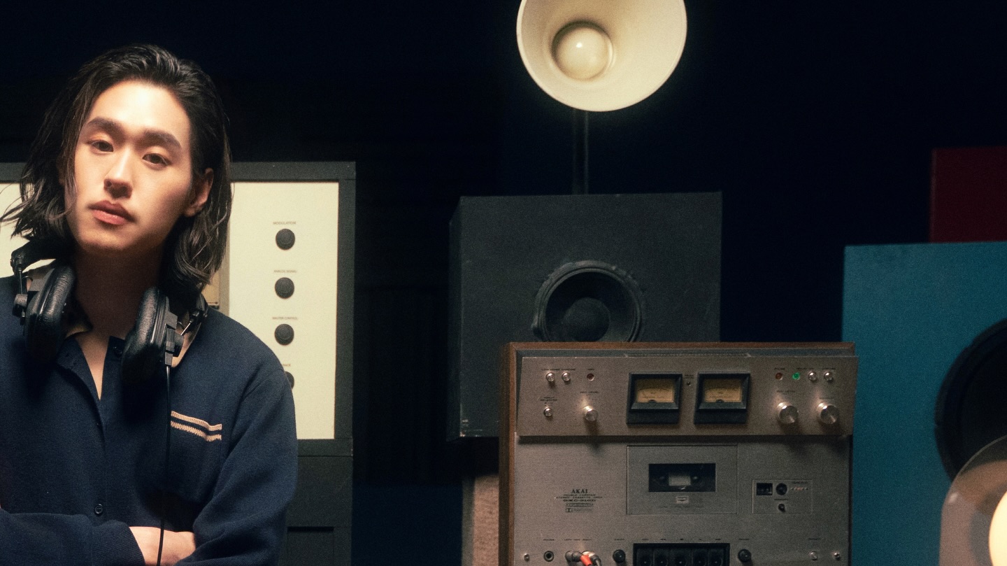 The songs you know, the feel you’ve never met. Coming soon...

BILLKIN FEELQUENCY LIVE SESSION - Official Teaser
: https://youtu.be/5CthKEN1IXA

#FEELQUENCYLiveSession #BILLKIN_FEELQUENCY
#BillkinEntertainment #Bbillkin
——

🎁 Mr. Everything | 1 FEB 2026
🎧 ชอบตัวเองตอนอยู่กับเธอ | 2 FEB 2026
🌊 ใครจะรู้ | 3 FEB 2026