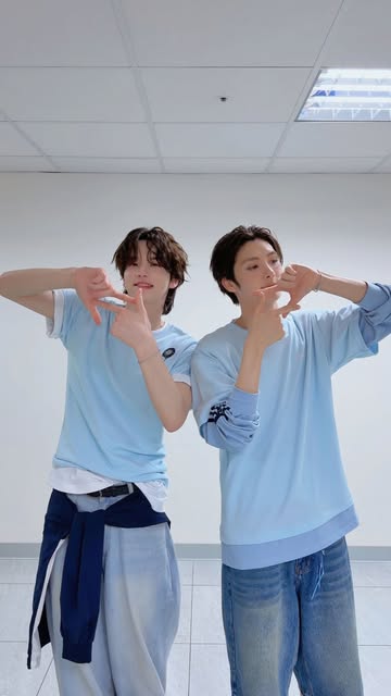 Big guy💪

#SHINYU #YOUNGJAE
#TWS #투어스 #247WithUs