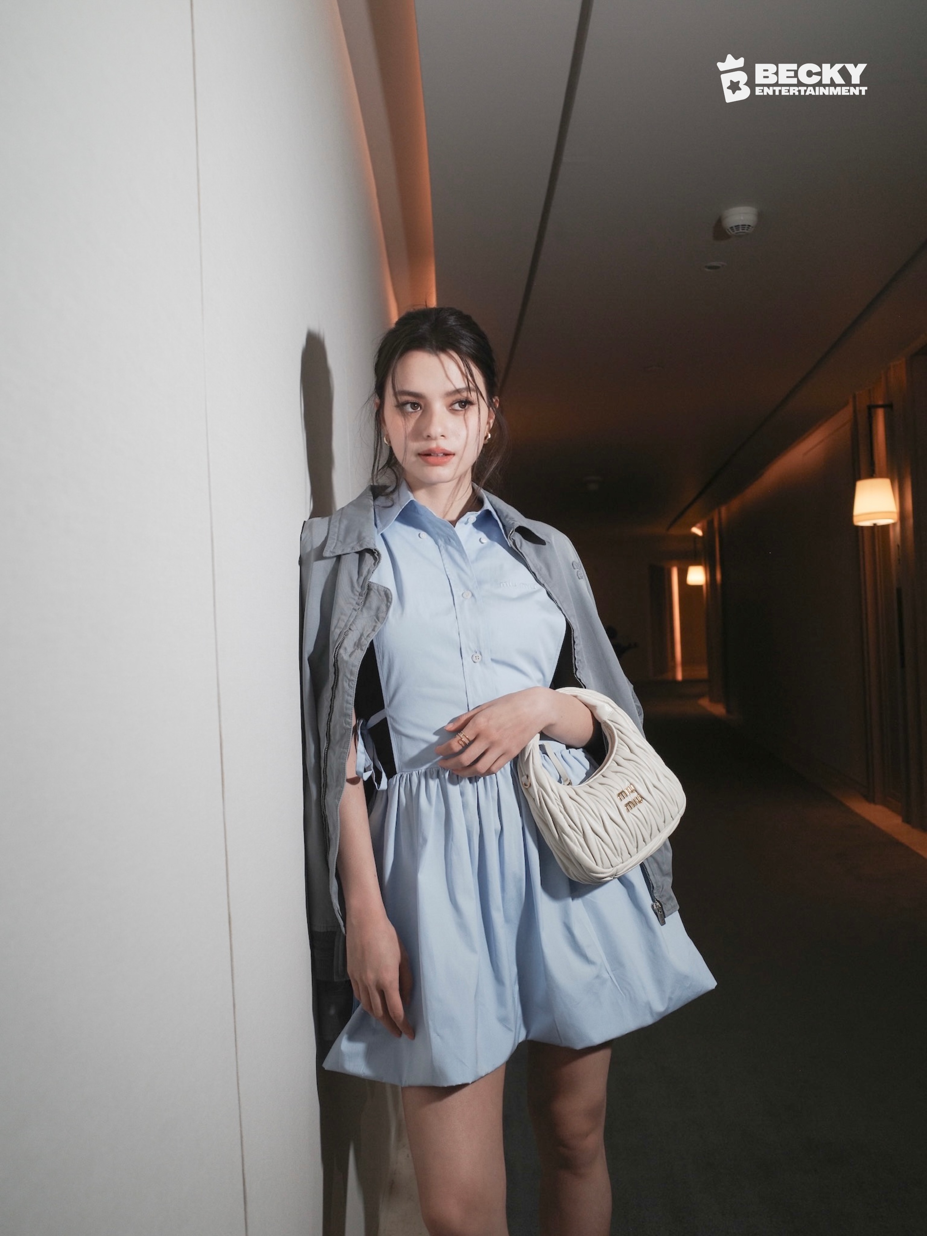 @bazaarthailand's Muse Becky Armstrong attended the BAZAAR High Tea at the Waldorf Astoria Bangkok. 
 
The afternoon gathering was dedicated to inspiring women through conversation, self-expression, and empowerment. ✨

#BAZAARThailand #BAZAARHighTea
#beckysangels #BeckyArmstrong
#BeckyEntertainment