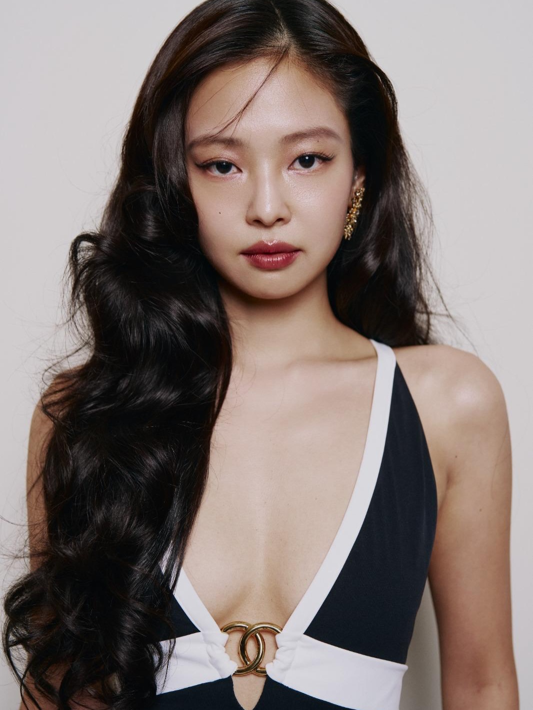 JENNIE at CHANEL Métiers d’art 2026 Show in Seoul

#JENNIE #제니 #CHANELShow #OA
