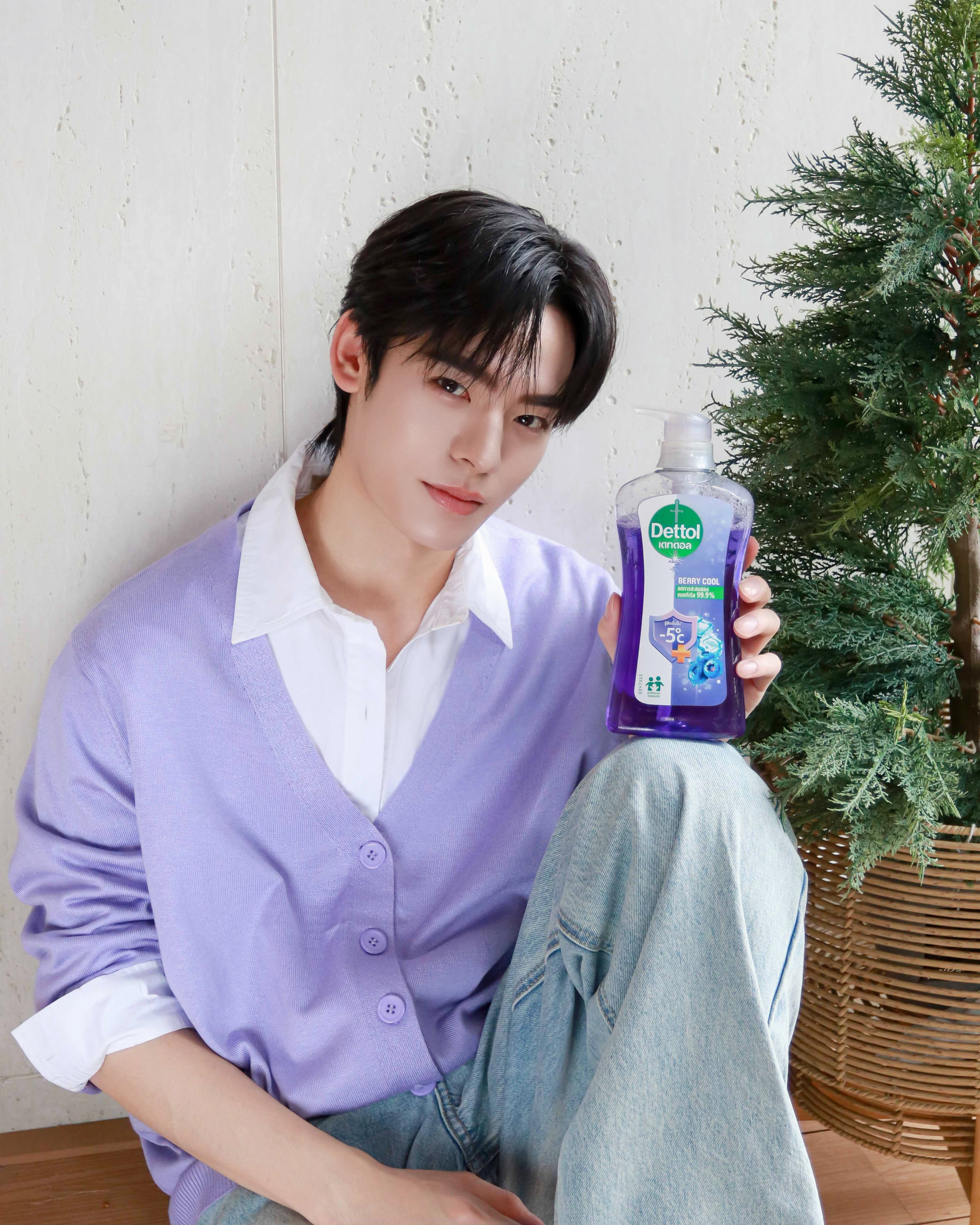 หม่ามี๊ค้าบ อย่าลืมมาเจอจี๋กับปิ๊ปได้ที่งาน
💖 DETTOL LOVE BERRY MUCH ชวนมาเฟรชให้ใจฟูไปกับ ตี๋ตี๋ & ป๋อ กันน้า 🫐🫧
เติมความหอมสดชื่น มั่นใจได้ทุกโมเมนต์ พร้อมลุ้นใกล้ชิดแบบเอ็กซ์คลูซีฟ!

✨ 50 Lucky Fans✨ 
• สิทธิ์เข้าร่วม Fan meet กับตี๋ตี๋ และป๋อ
• สิทธิ์ถ่ายรูป 2:1 
• รูปถ่ายใส่ในกรอบรูปพร้อมลายเซ็น
• Dettol Giftset

📍ติดตามรายละเอียดเพิ่มเติมได้ที่ LINE OA @dettolth

#DettolxTeeteePor
#DettolThailand #Dettol