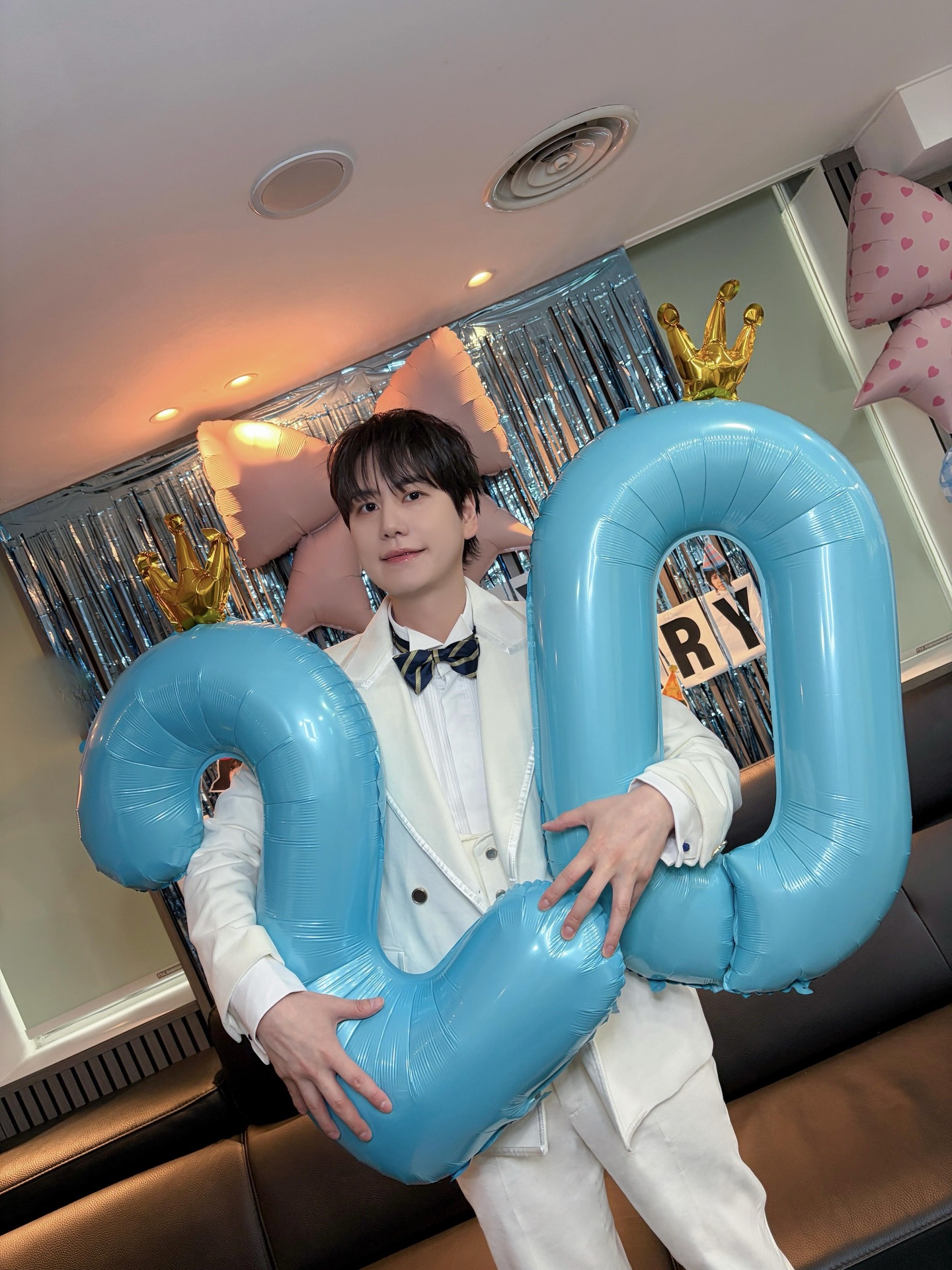 Hotel 203 서울 1일차 영업을 종료합니다🏨
내일 체크인 때 뵙겠습니다💙

@gyuram88 
#규현 #KYUHYUN 
#Hotel203
#KYUHYUN20thAnniversaryFanmeeting